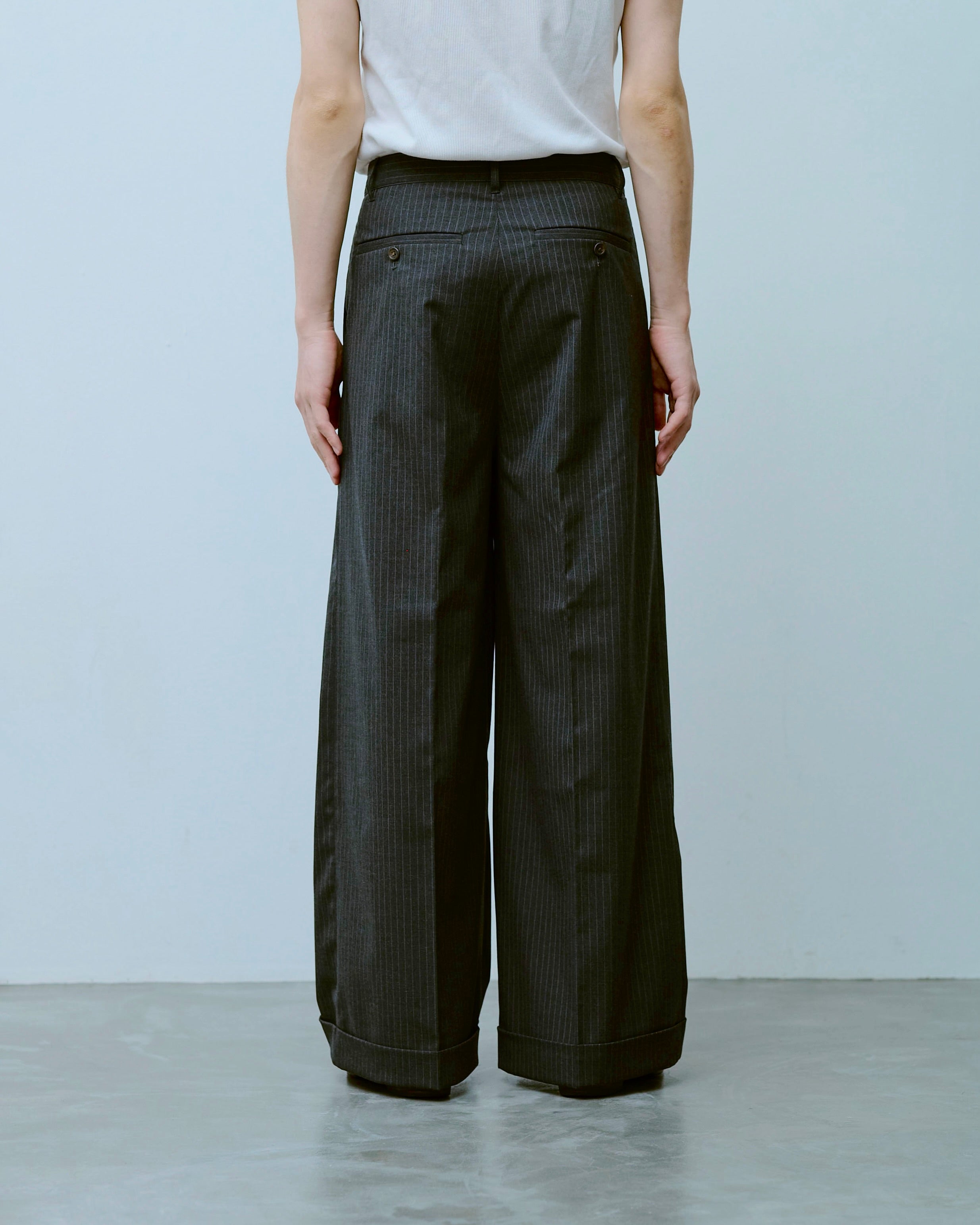 新品Camphor wood 2tuck super baggy slacks 2tuck wide baggy flare slacks - STRIPE – CAMPHOR WOOD