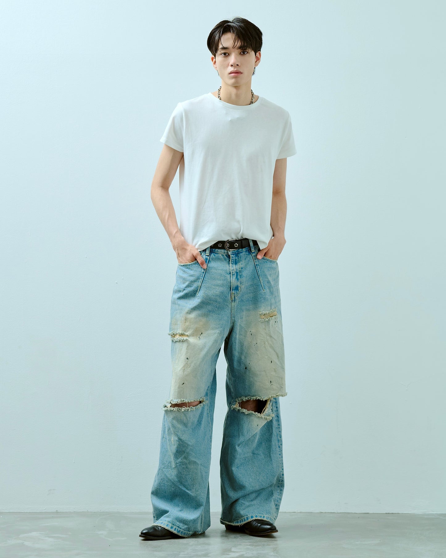 wide baggy broken denim trousers
