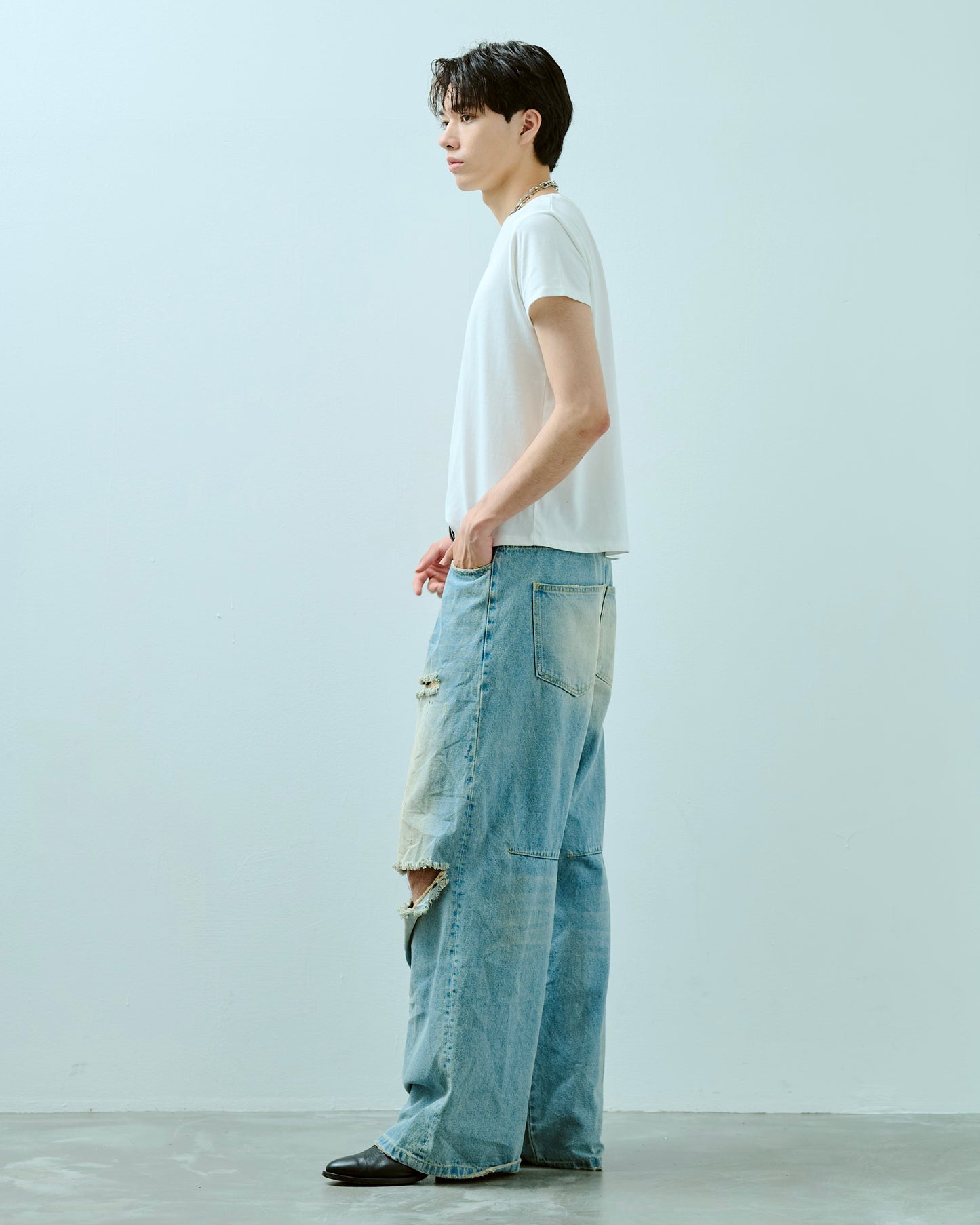 wide baggy broken denim trousers