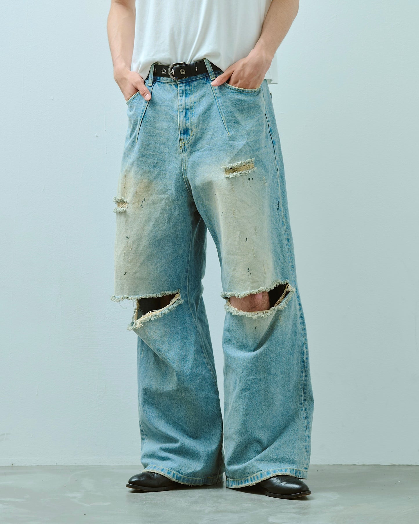 wide baggy broken denim trousers