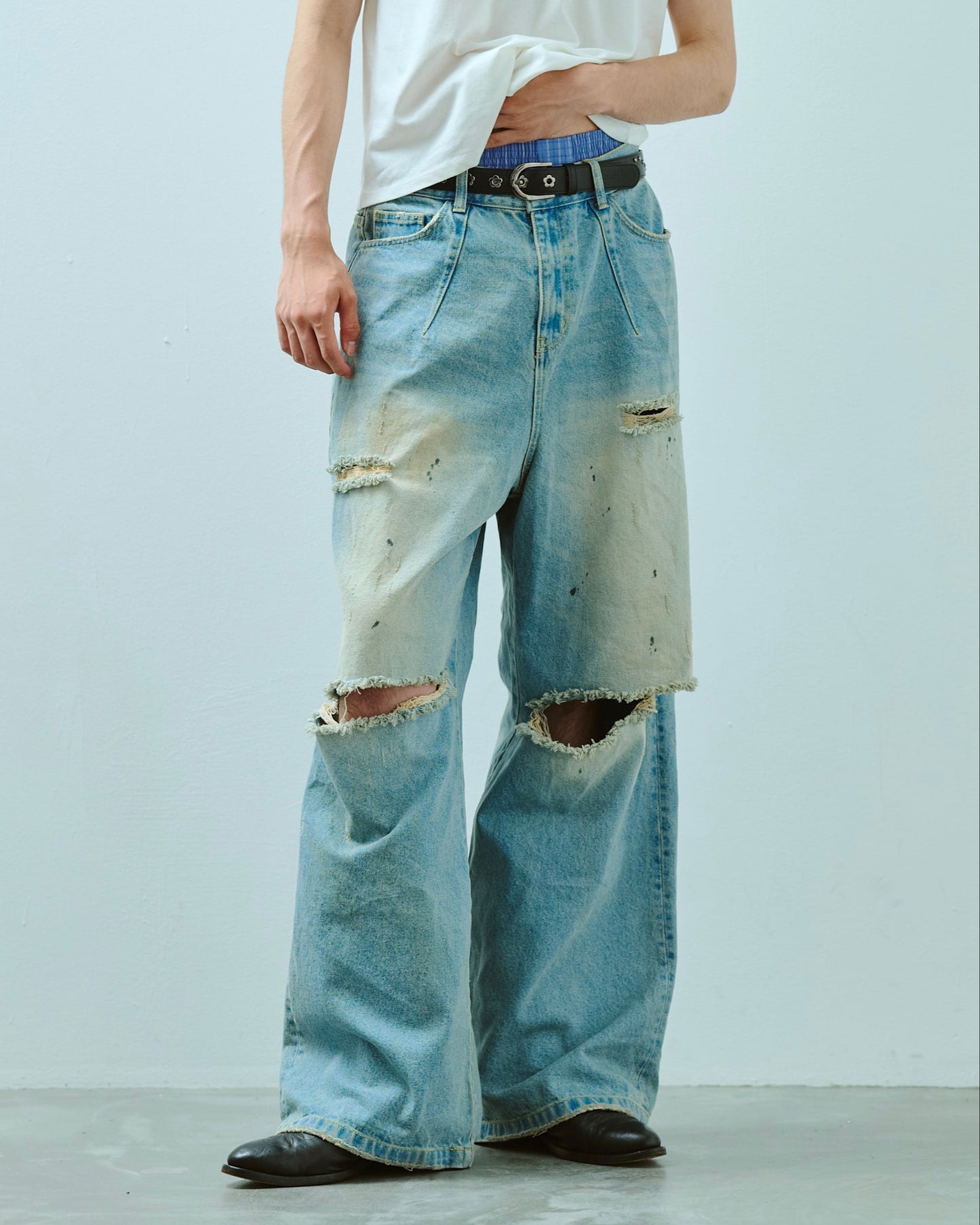 wide baggy broken denim trousers