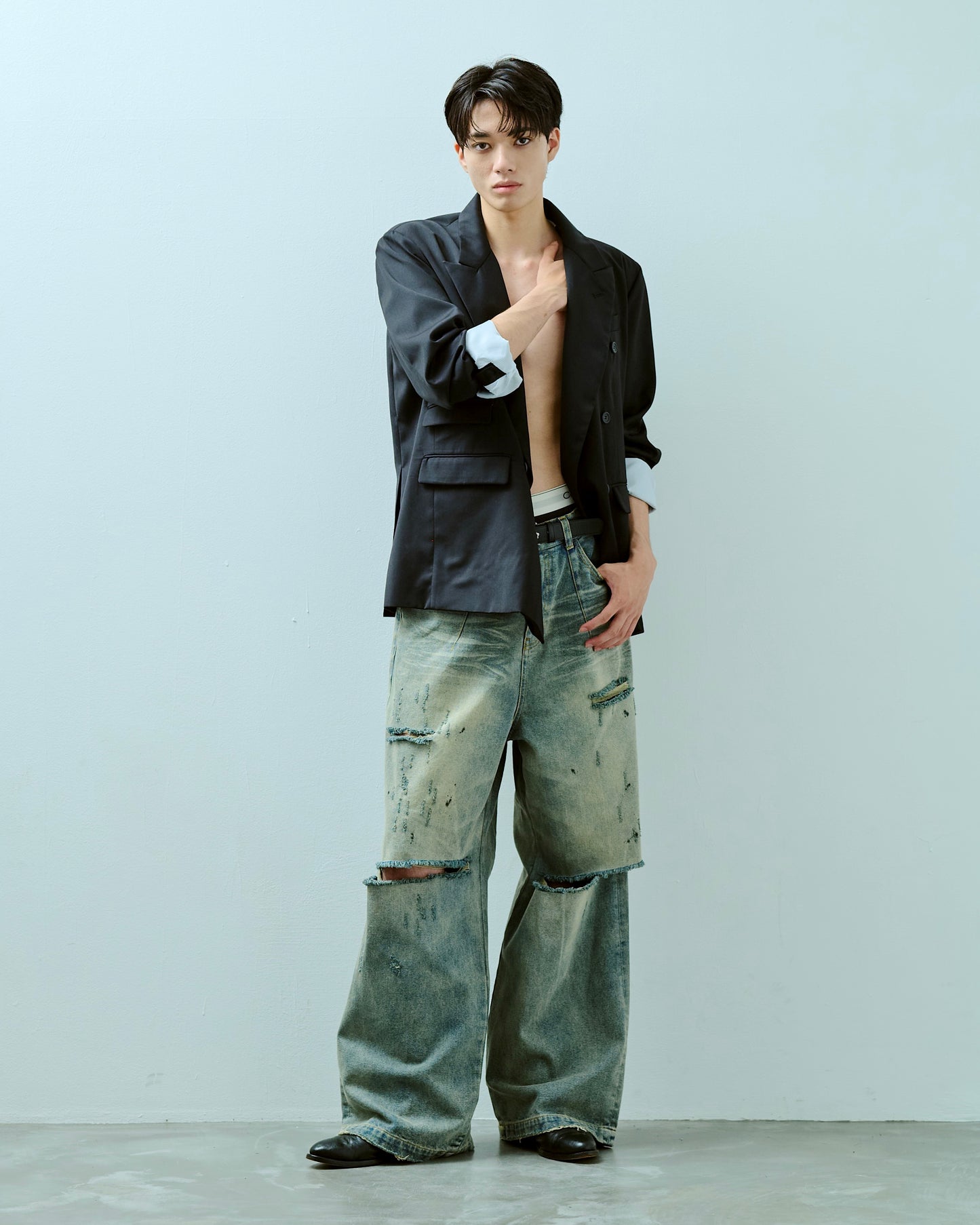 wide baggy broken denim trousers