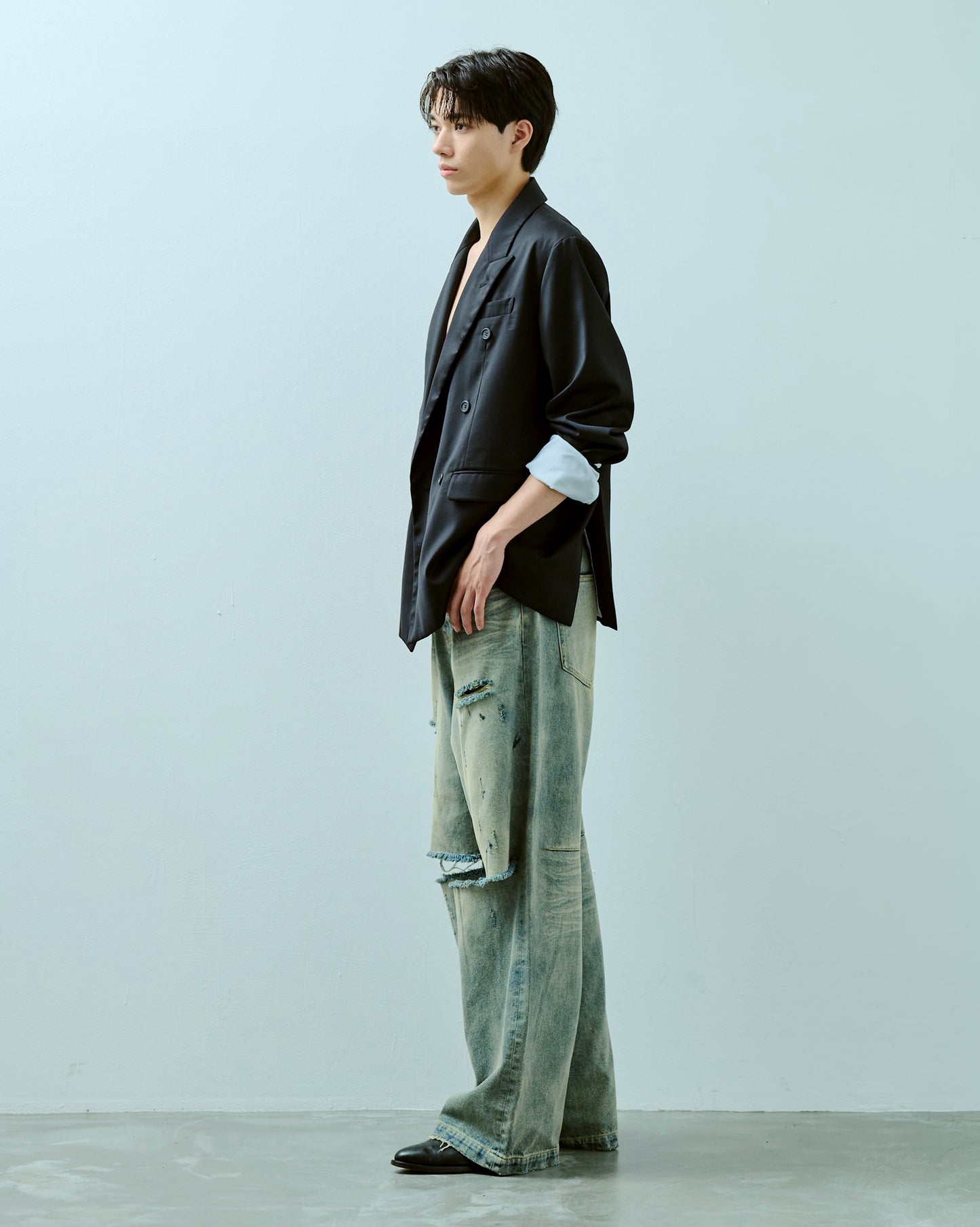 wide baggy broken denim trousers