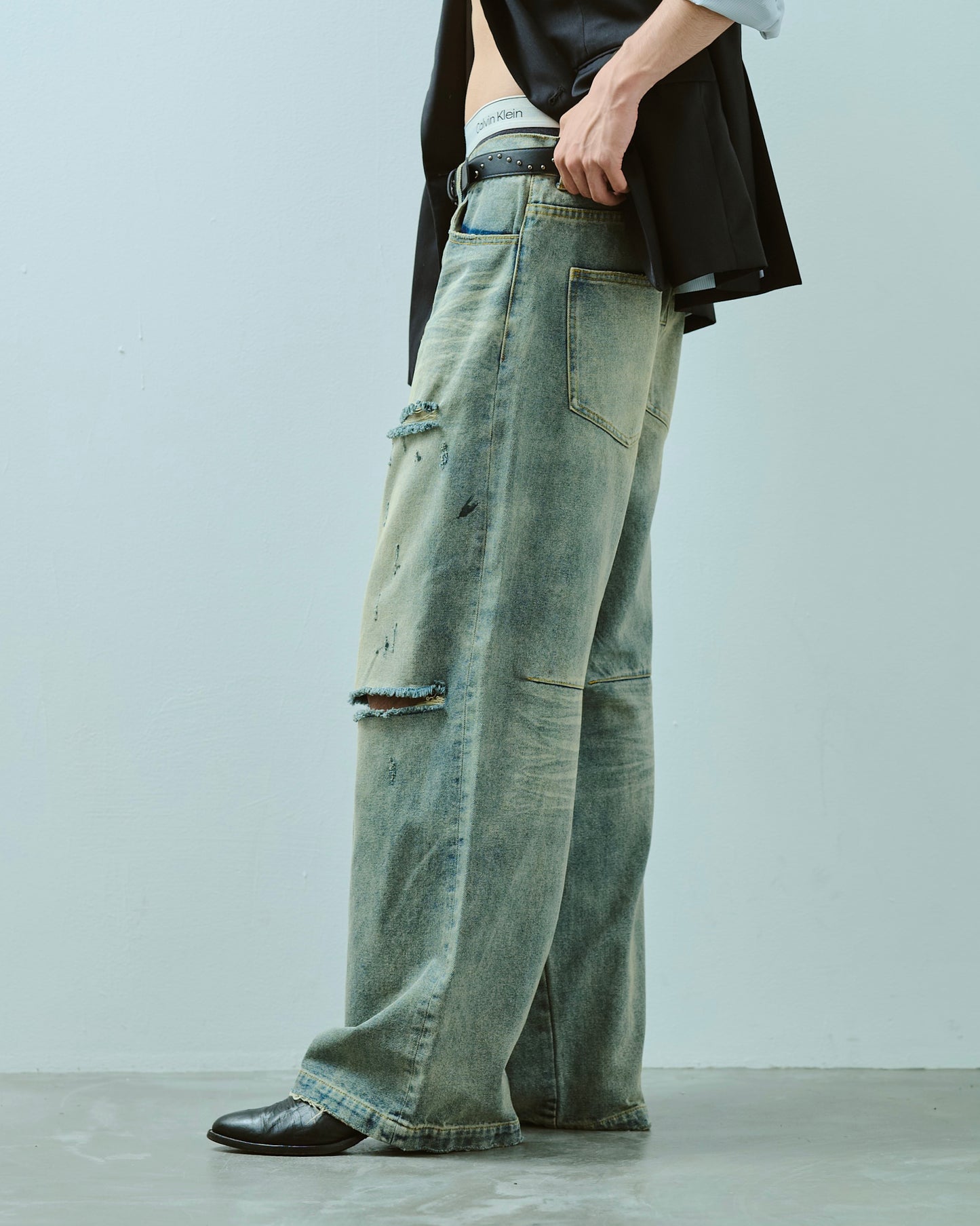 wide baggy broken denim trousers