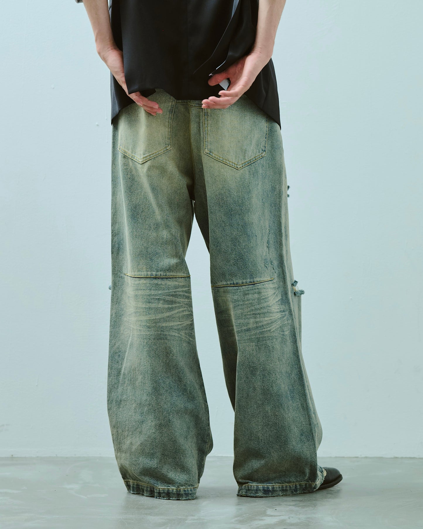 wide baggy broken denim trousers