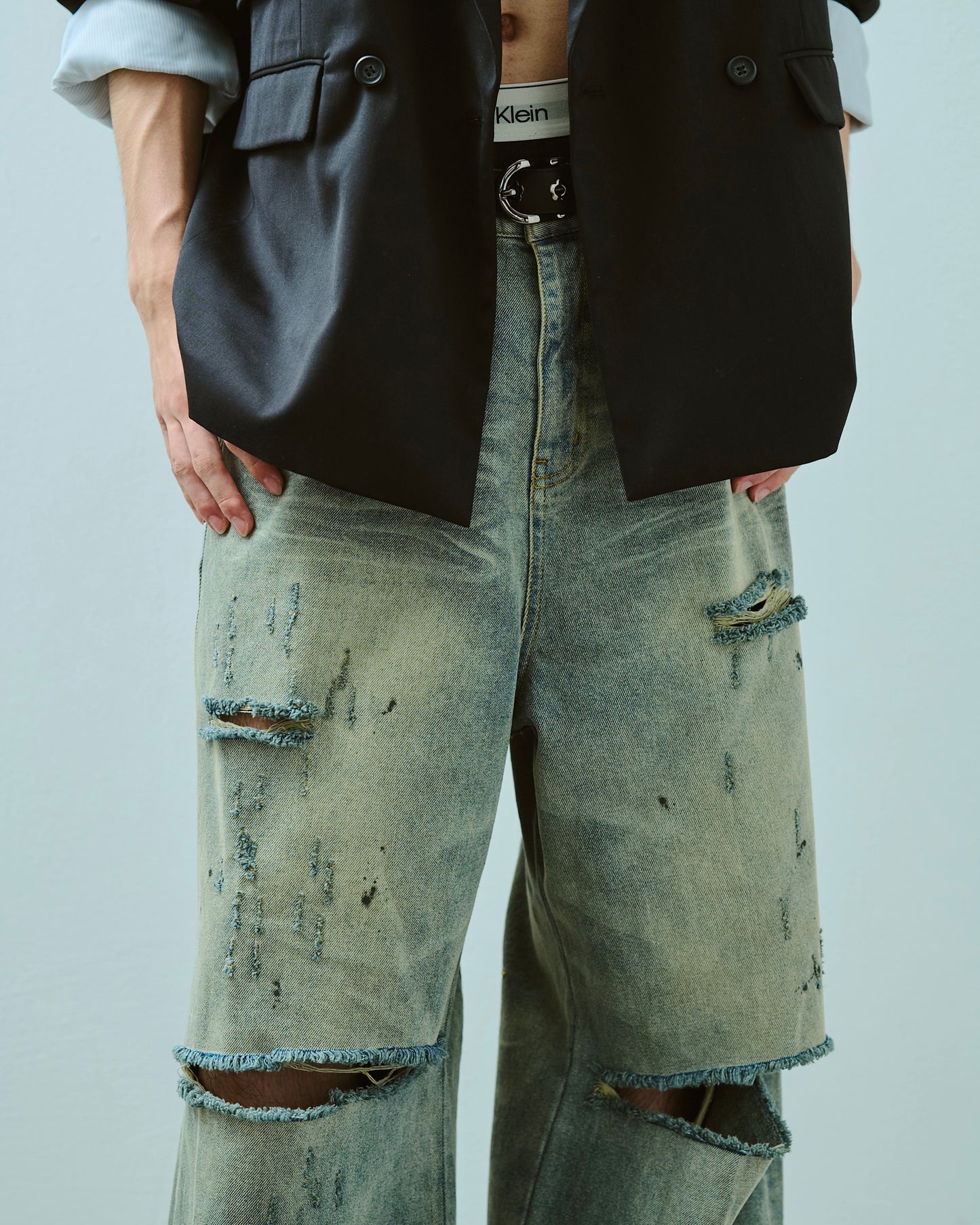 wide baggy broken denim trousers