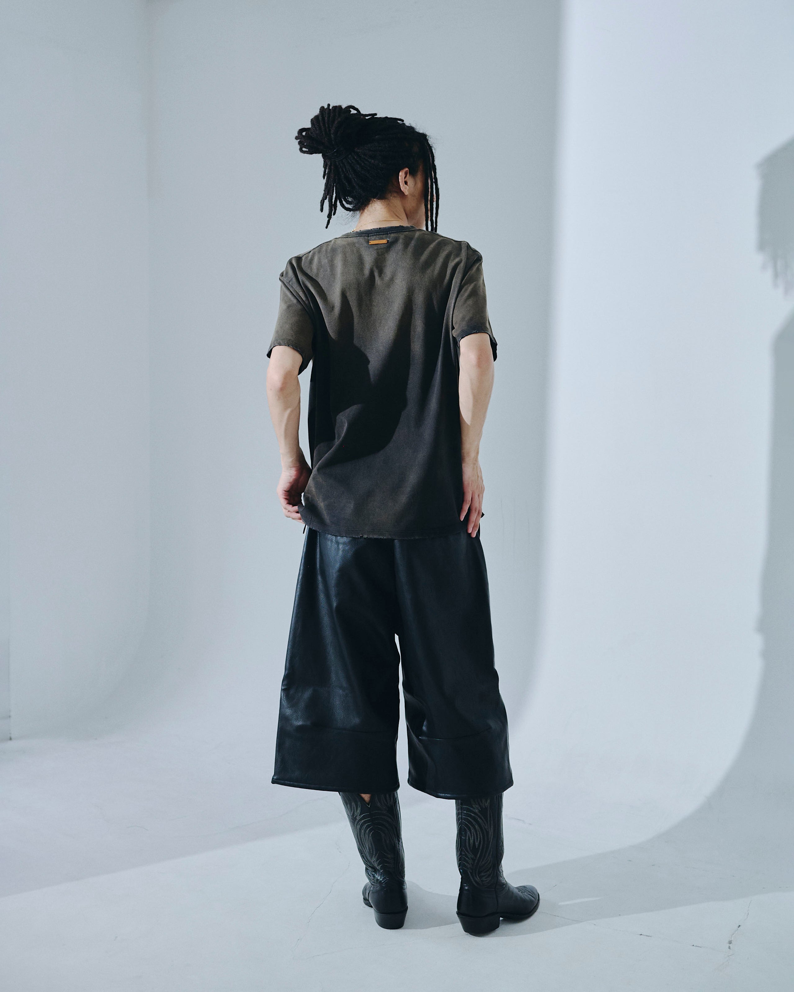 wide baggy PU-leather shorts – CAMPHOR WOOD - OFFICIAL