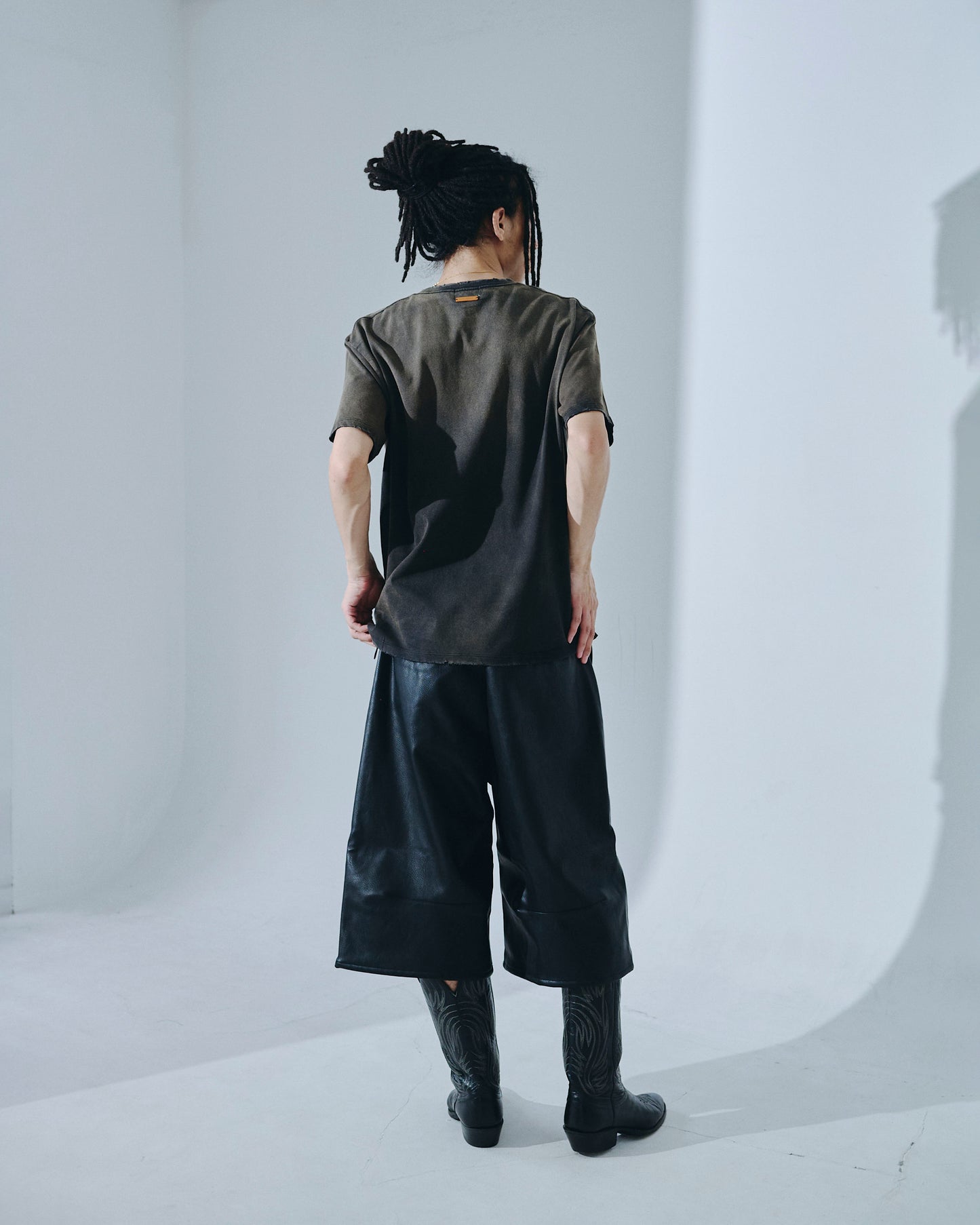 wide baggy PU-leather shorts