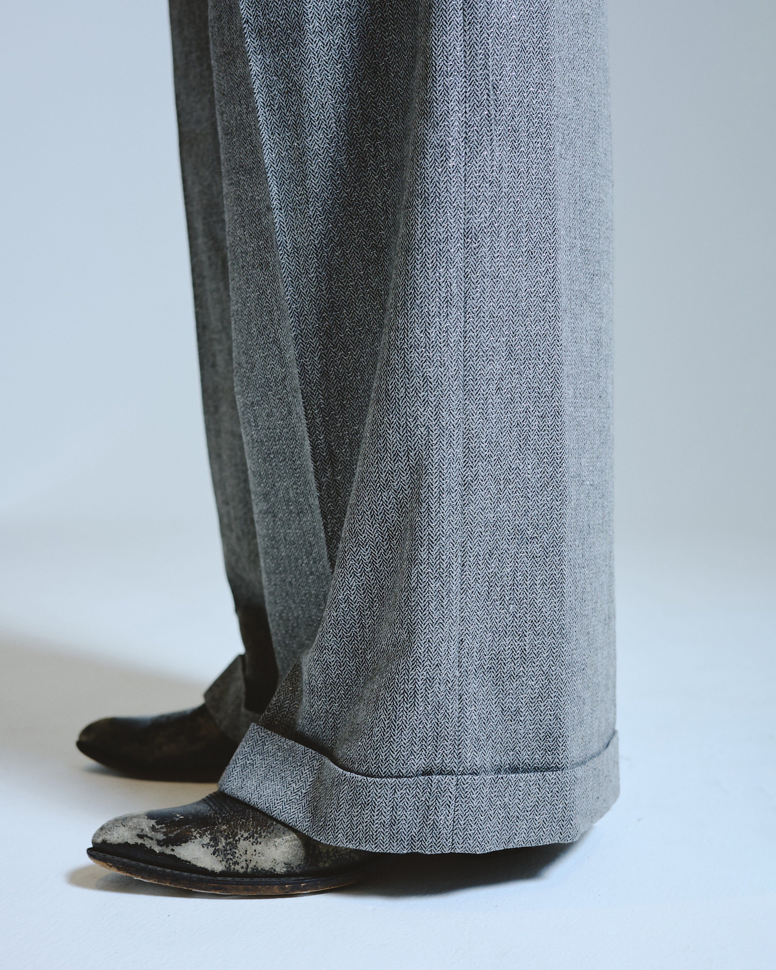 2tuck wide baggy slacks - RAME TWEED – CAMPHOR WOOD - OFFICIAL