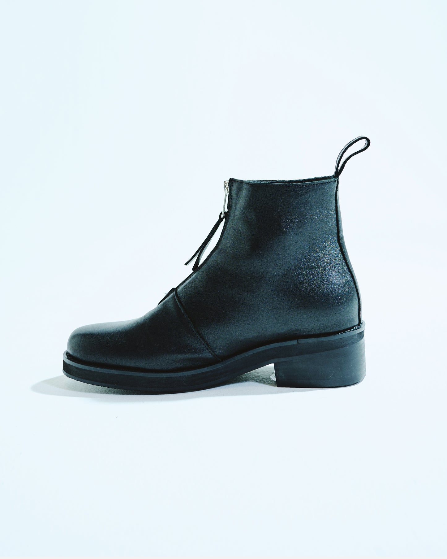 REAL LEATHER FRONT ZIP BOOTS