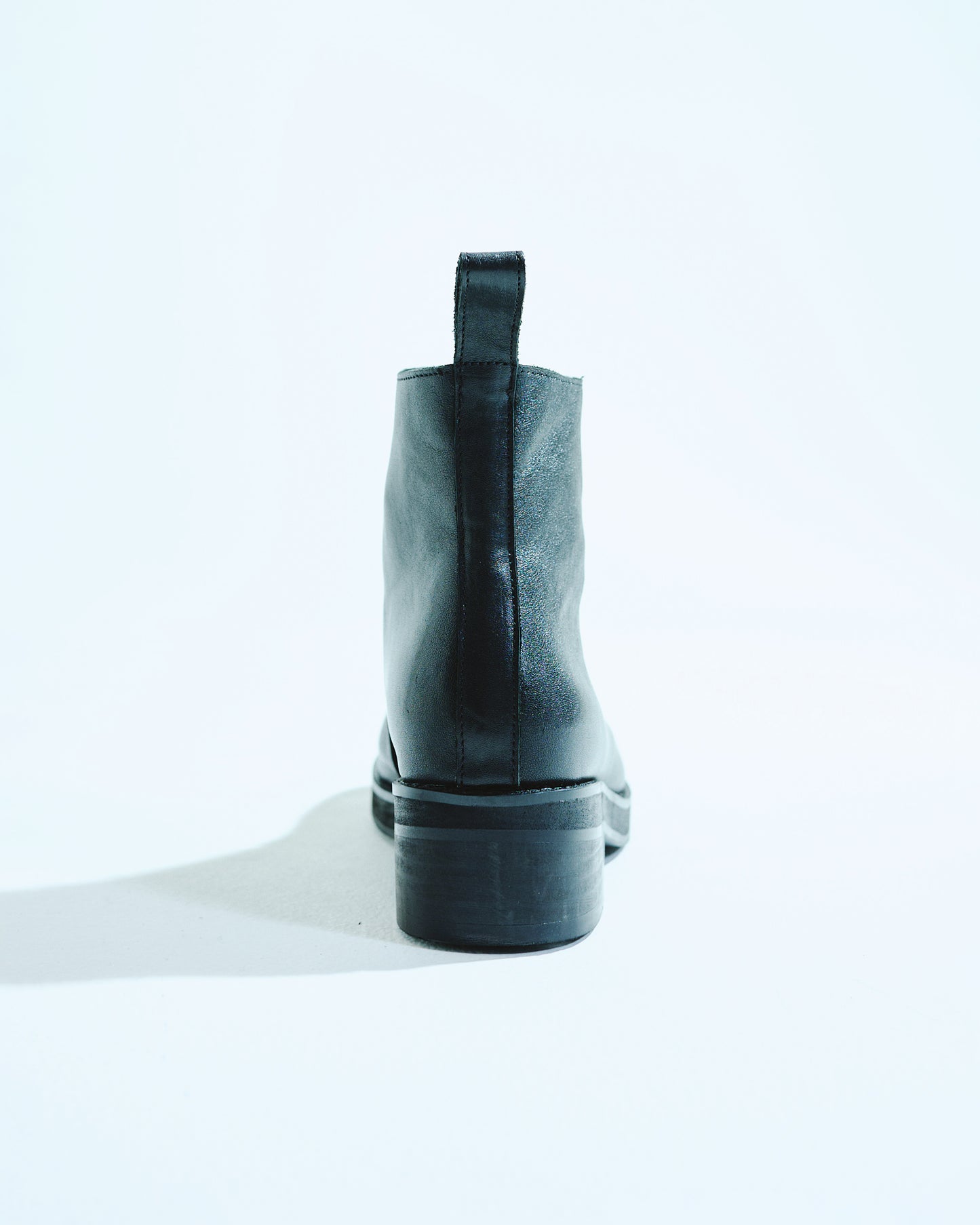 REAL LEATHER FRONT ZIP BOOTS