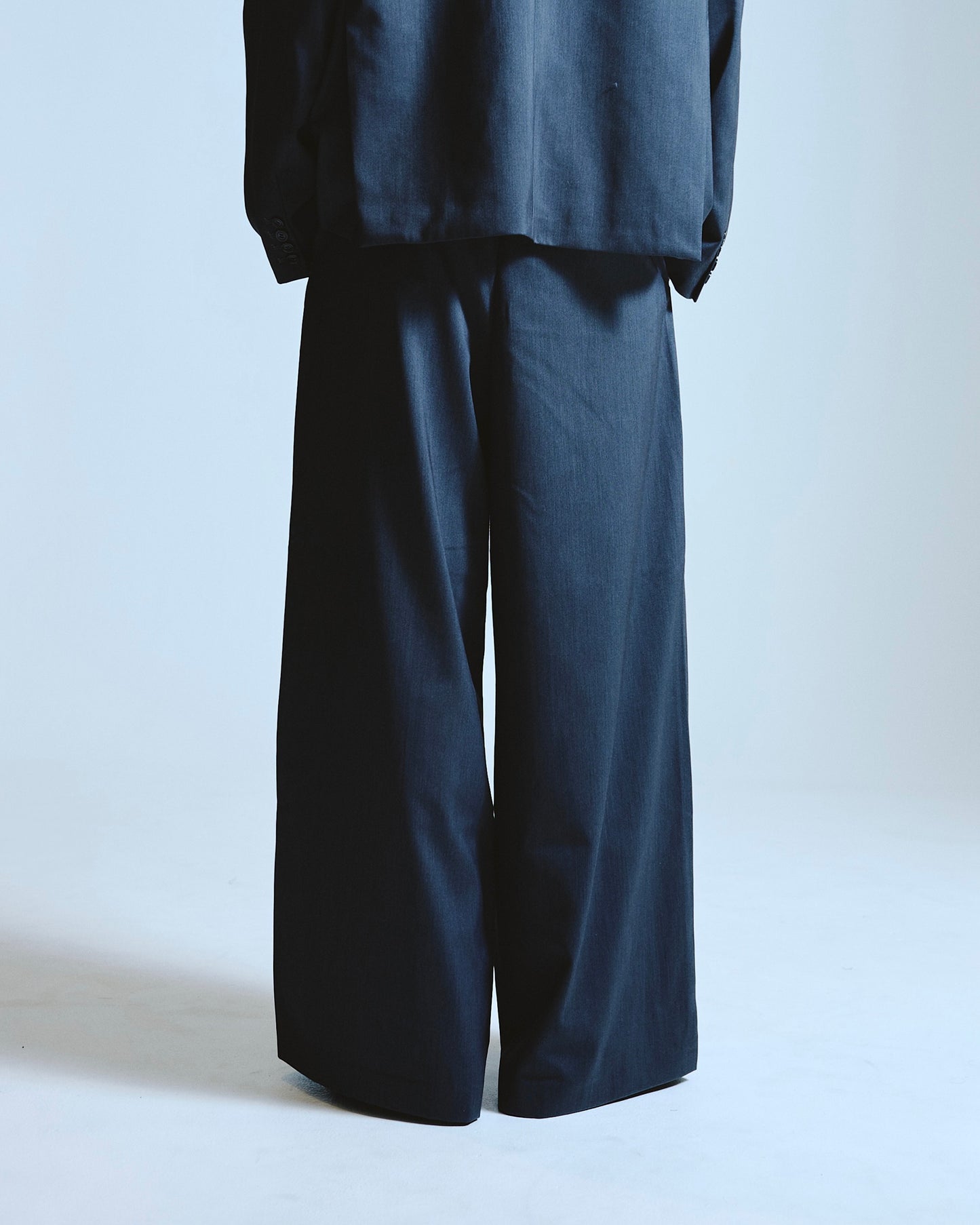 1tuck wide baggy slacks