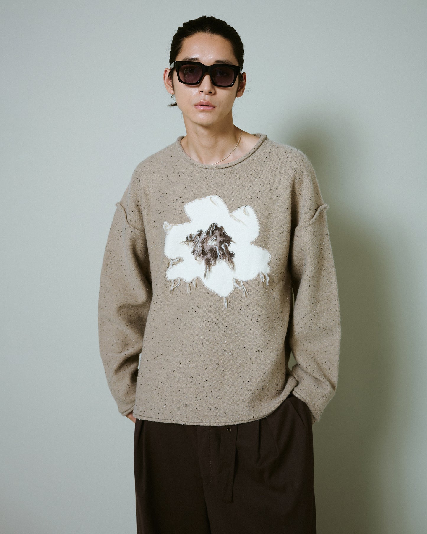 inside out flower motif nep sweater