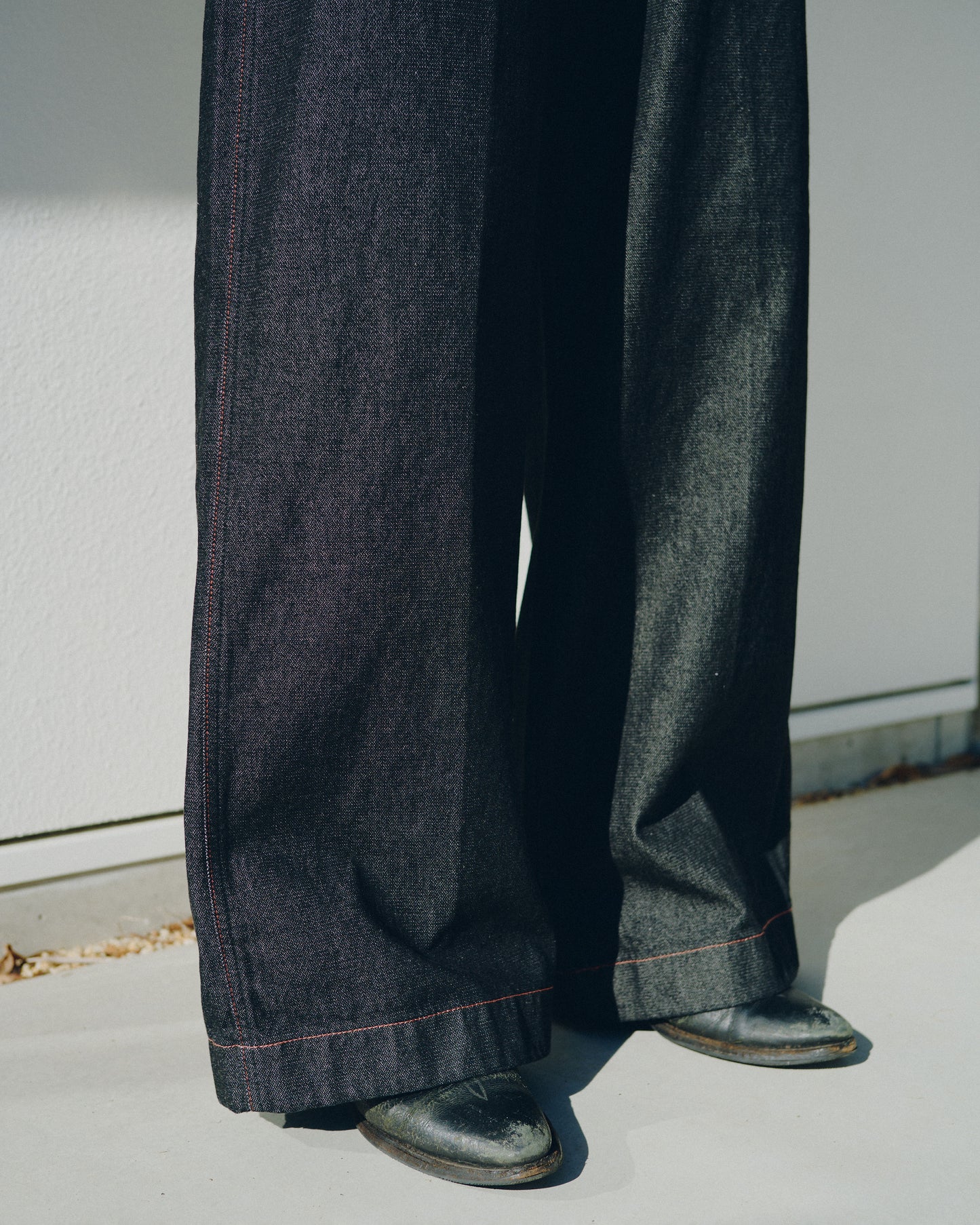 【Wrangler × CamphorWood】 front zip 2tuck wide baggy flare broken denim trousers