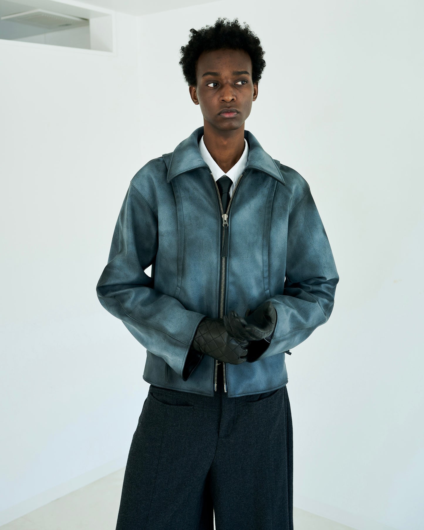 FADED SHORT LENGTH PU-LEATHER JACKET