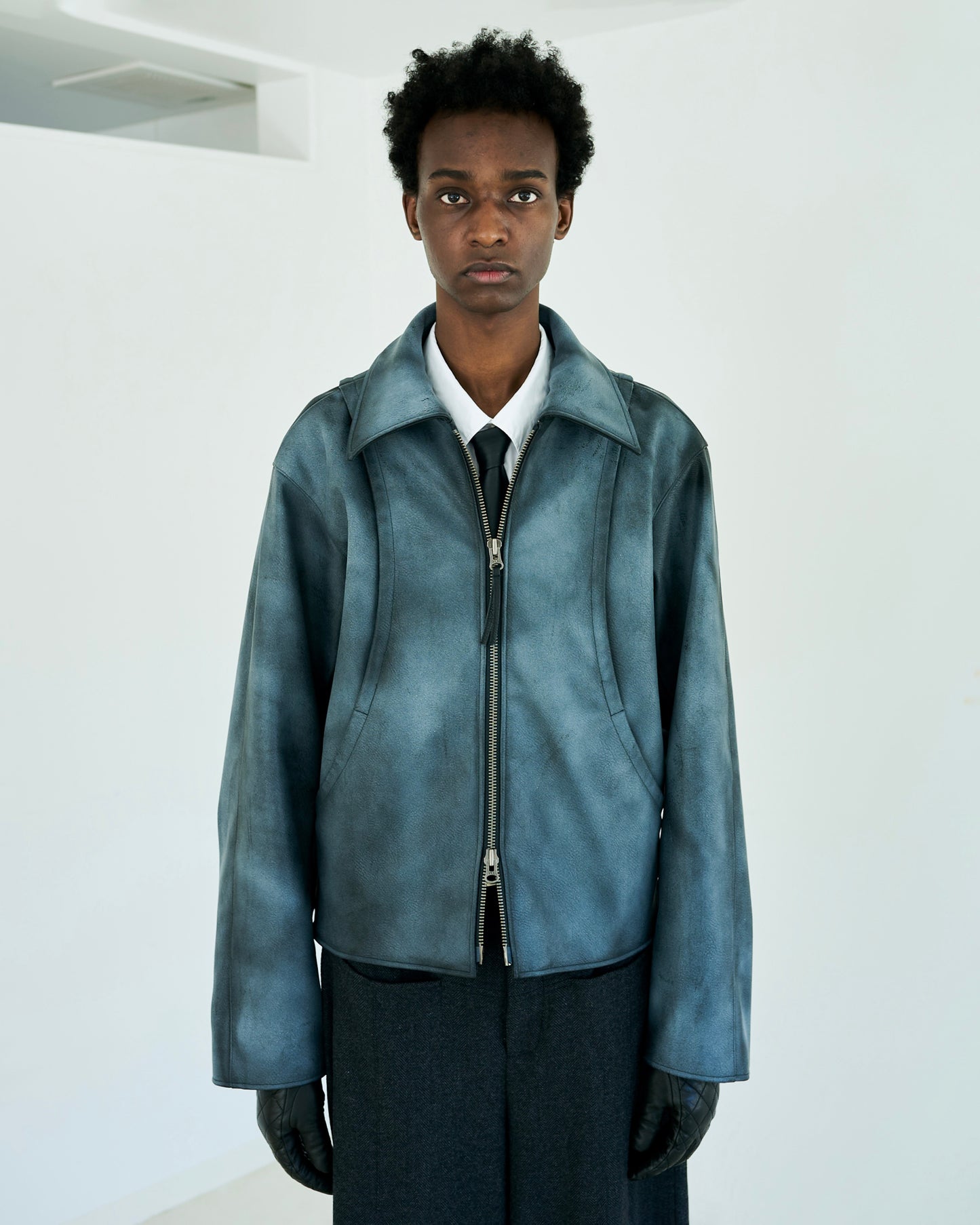 FADED SHORT LENGTH PU-LEATHER JACKET