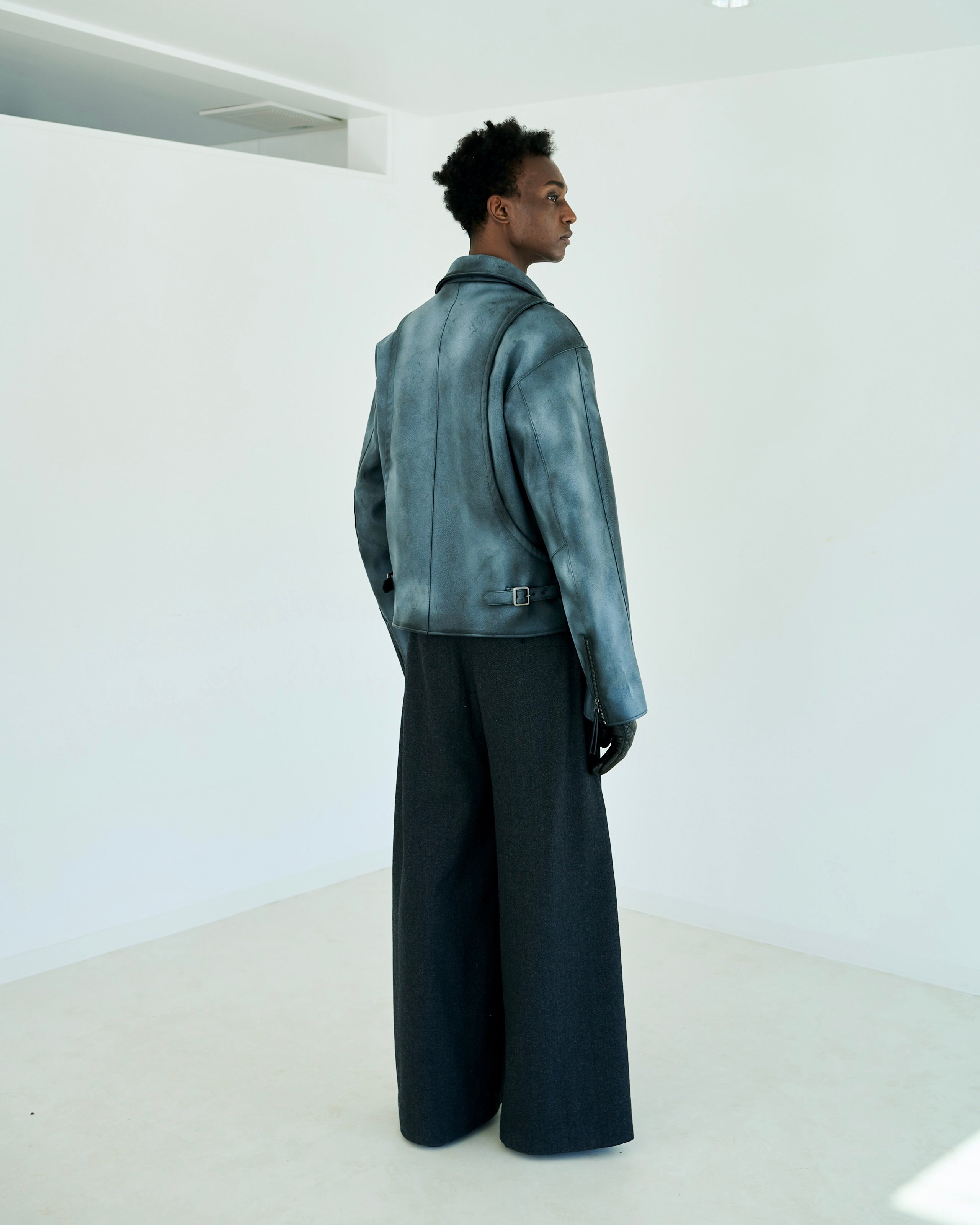 FADED SHORT LENGTH PU-LEATHER JACKET – CAMPHOR WOOD - OFFICIAL