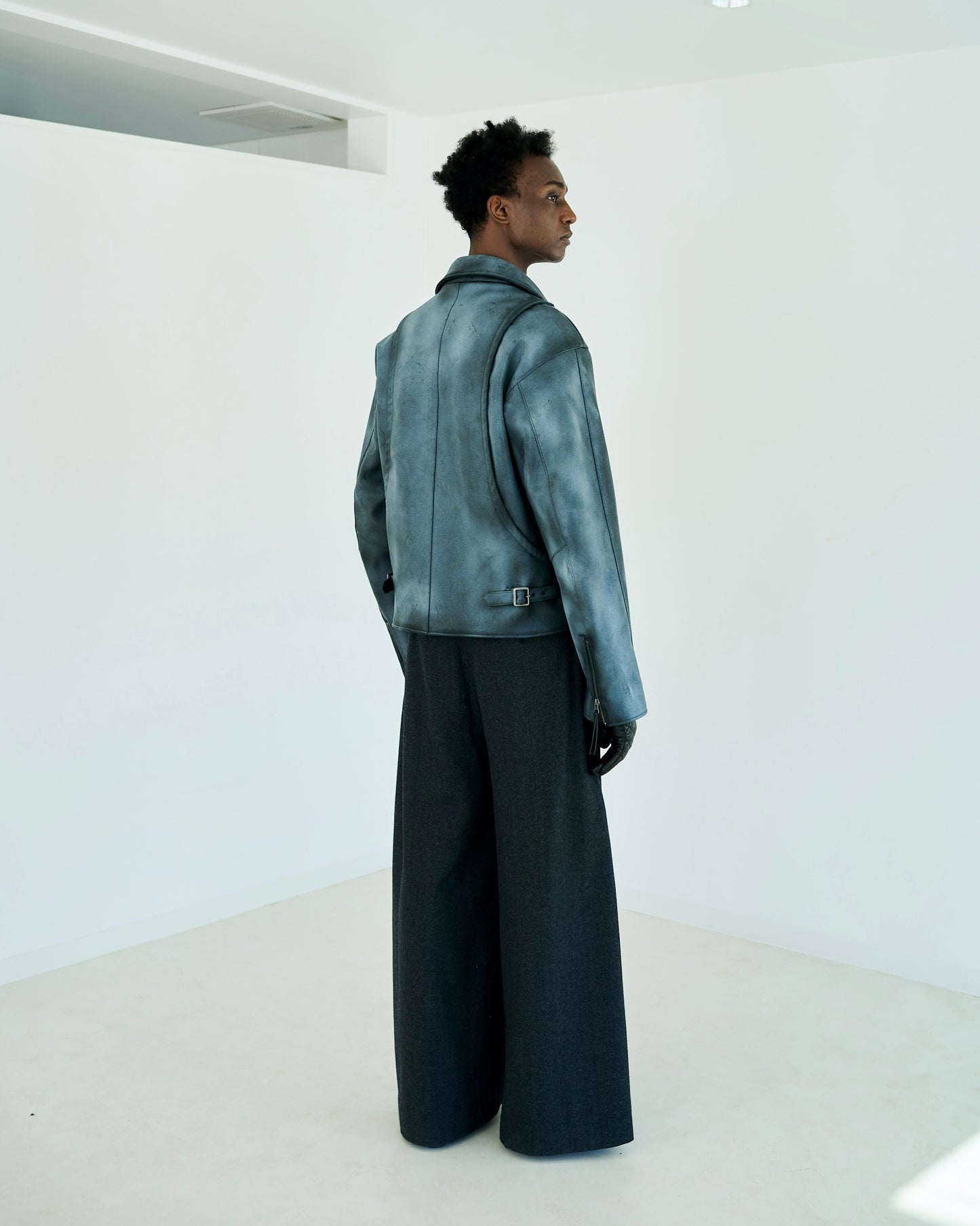 FADED SHORT LENGTH PU-LEATHER JACKET