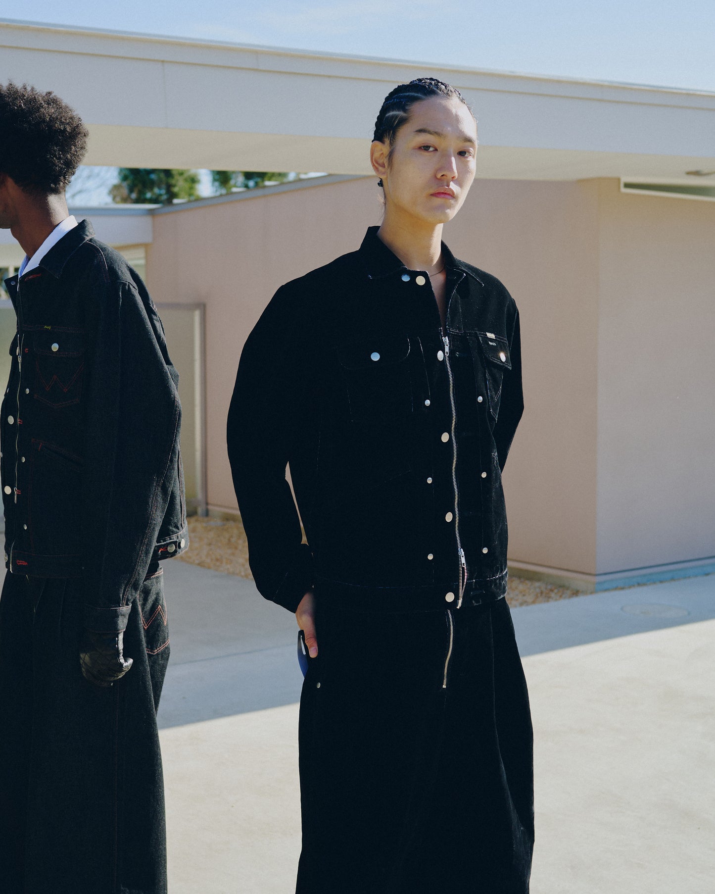 【Wrangler × CamphorWood】 front zip flocky 2tuck wide baggy flare broken denim trousers