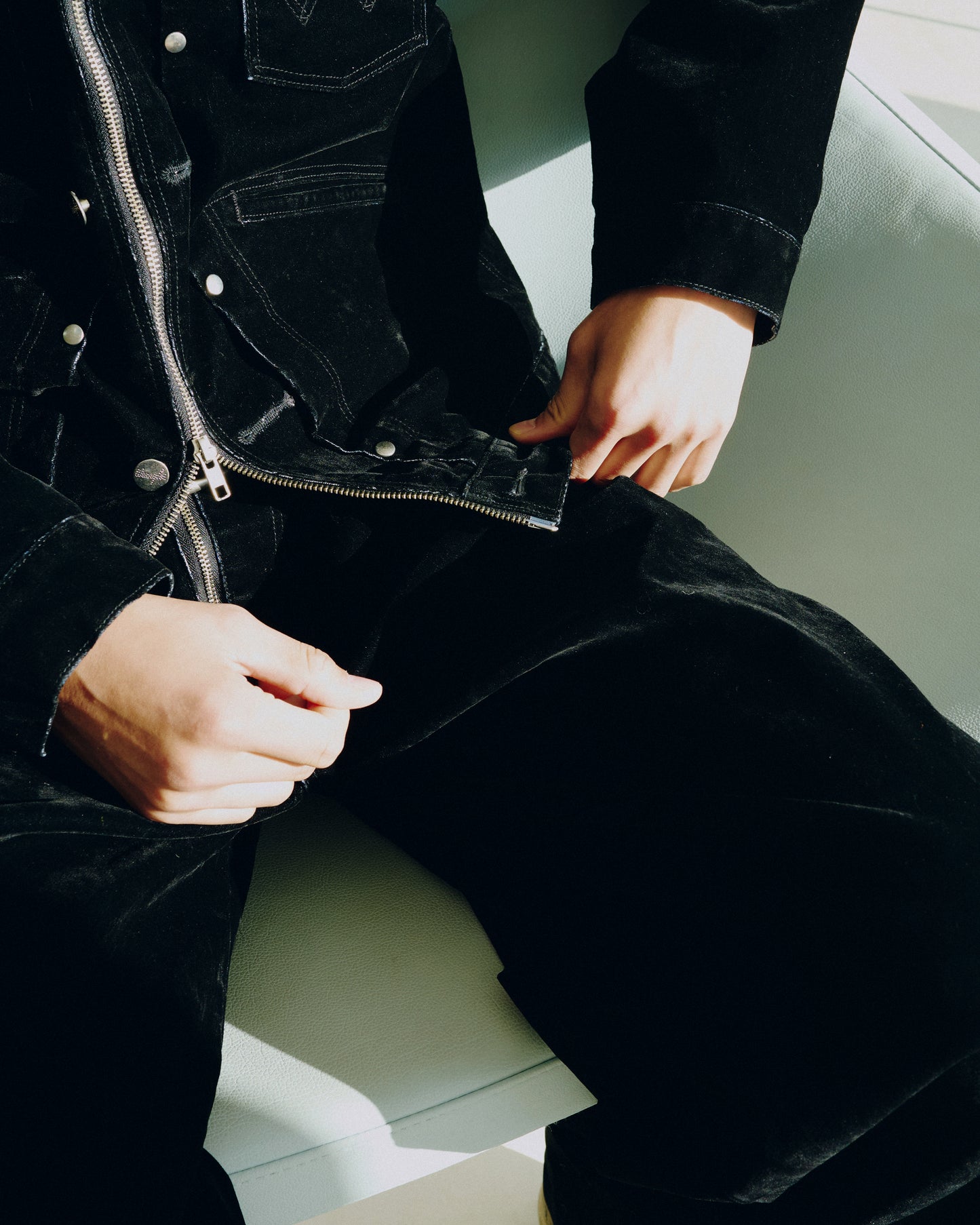 【Wrangler × CamphorWood】 front zip flocky 2tuck wide baggy flare broken denim trousers