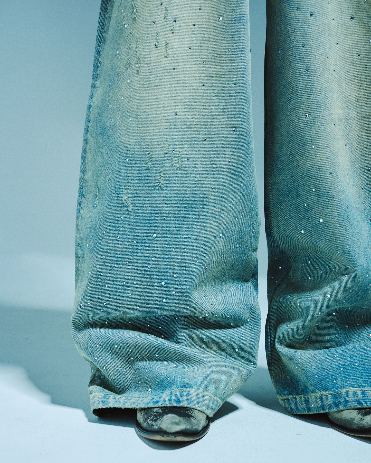WIDE BAGGY RHINESTONE DENIM