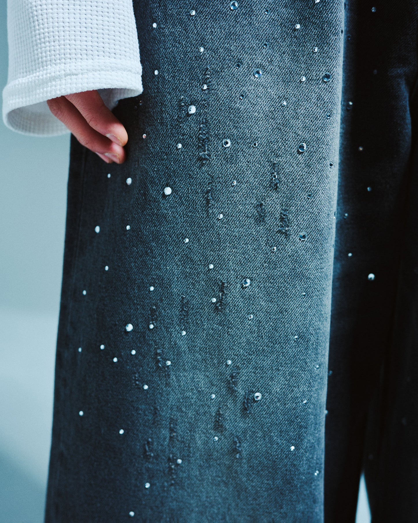 WIDE BAGGY RHINESTONE DENIM