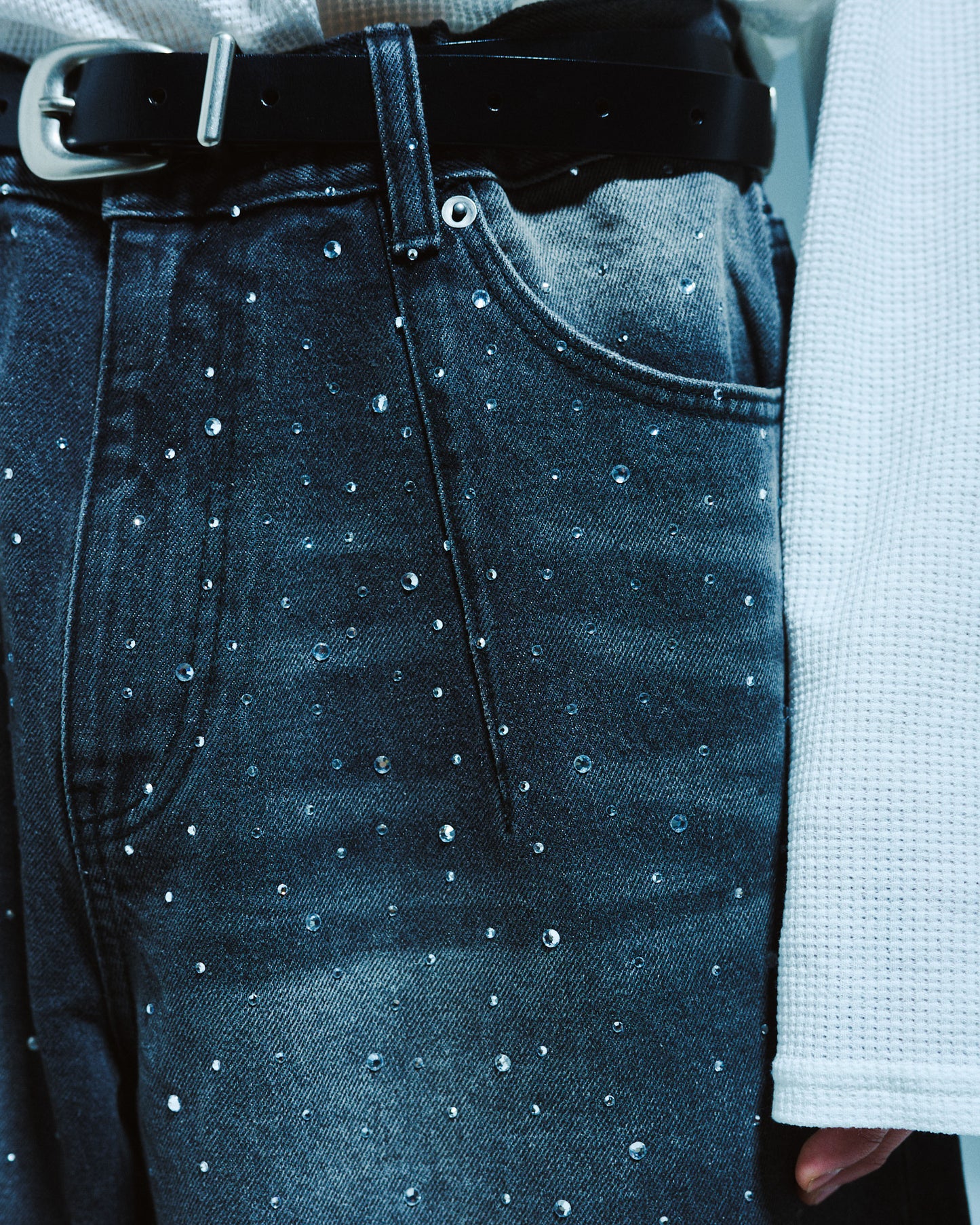 WIDE BAGGY RHINESTONE DENIM