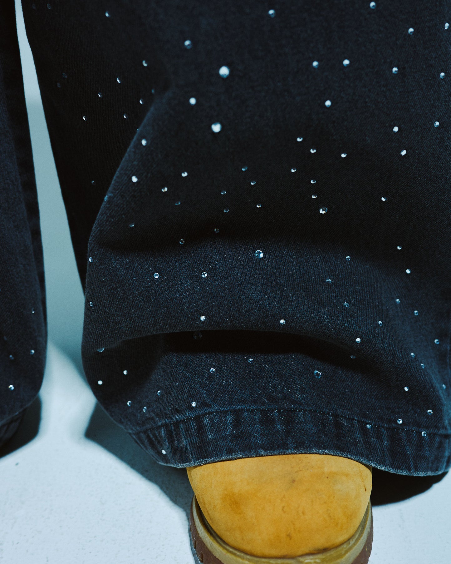 WIDE BAGGY RHINESTONE DENIM
