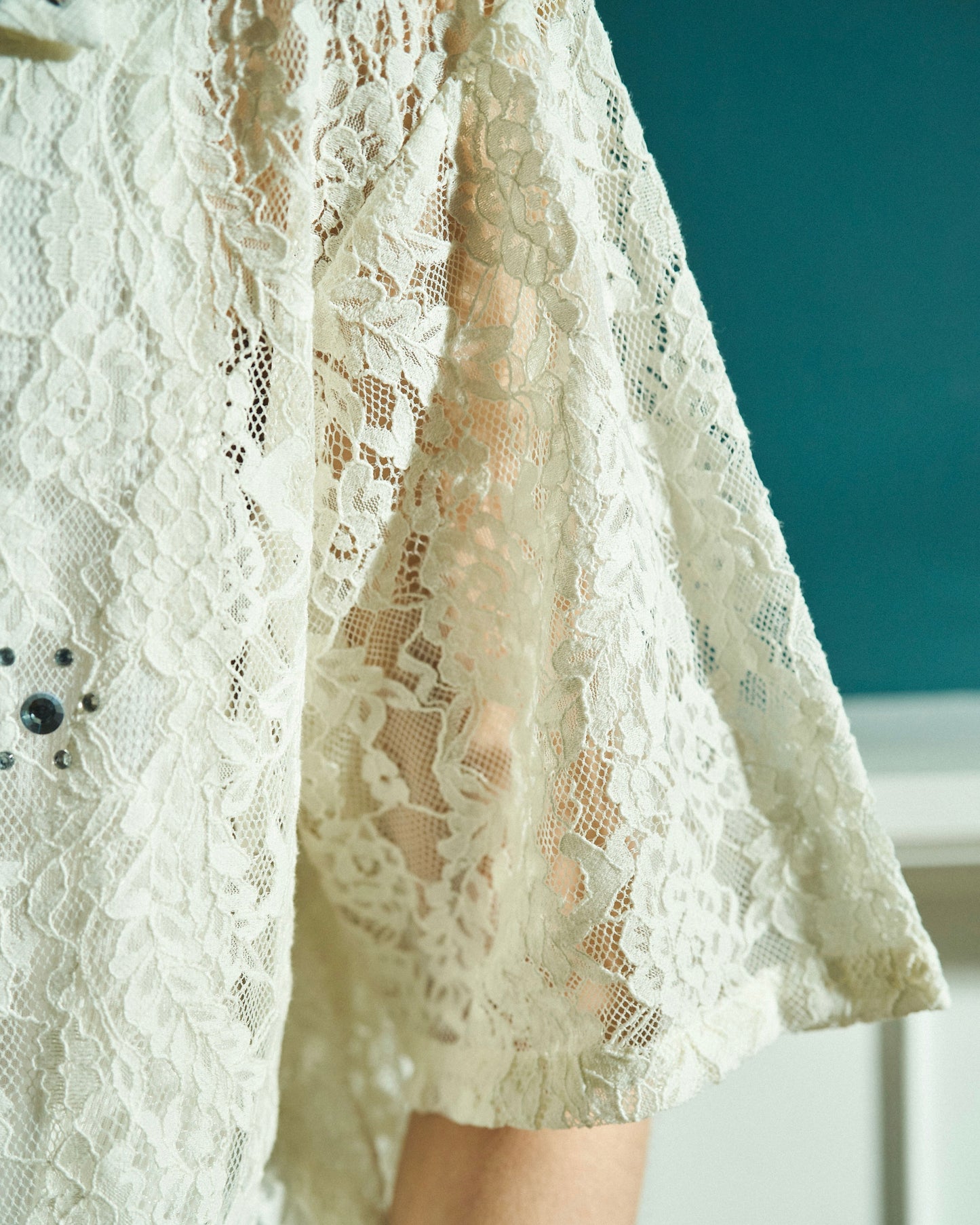 FLOWER BIJOU SHEER H/S SHIRTS
