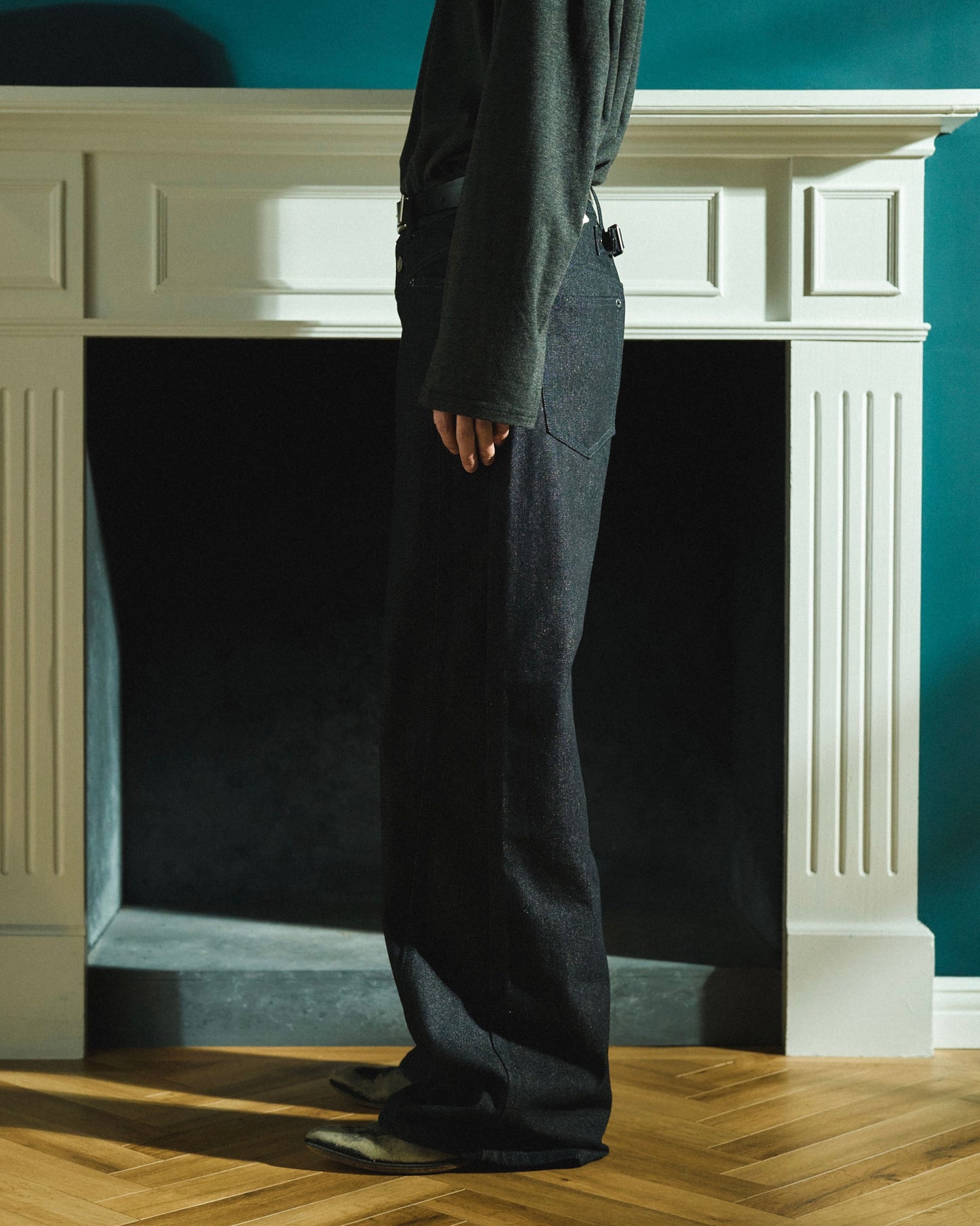 SIDE SEEM BOOTS CUT RIGID JEANS
