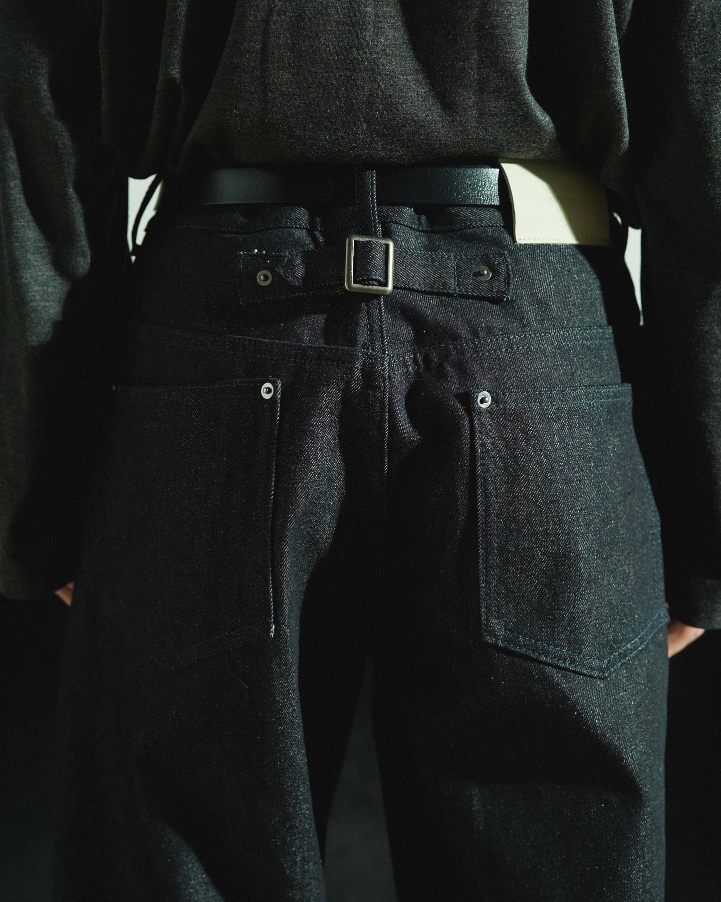SIDE SEEM BOOTS CUT RIGID JEANS