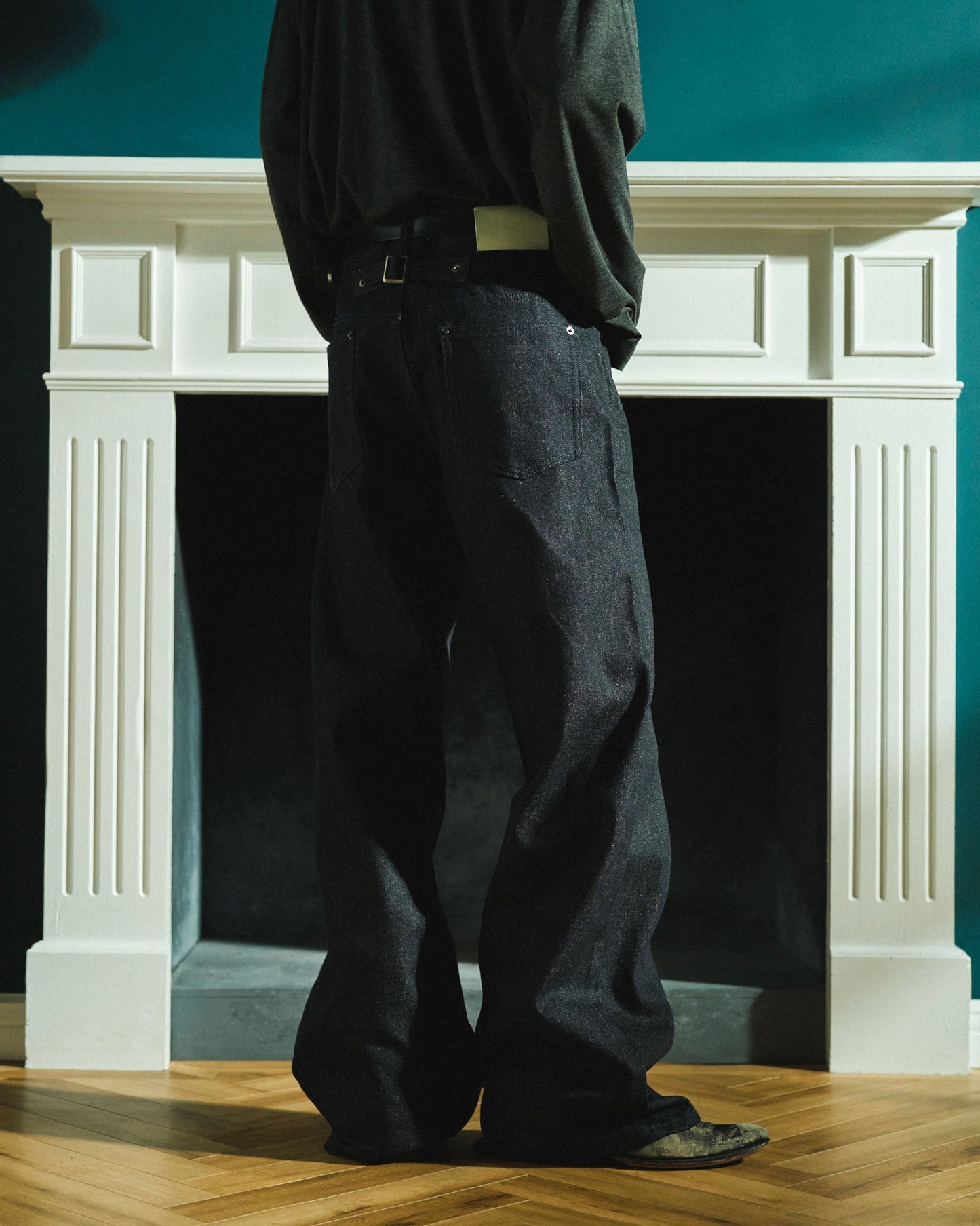 SIDE SEEM BOOTS CUT RIGID JEANS