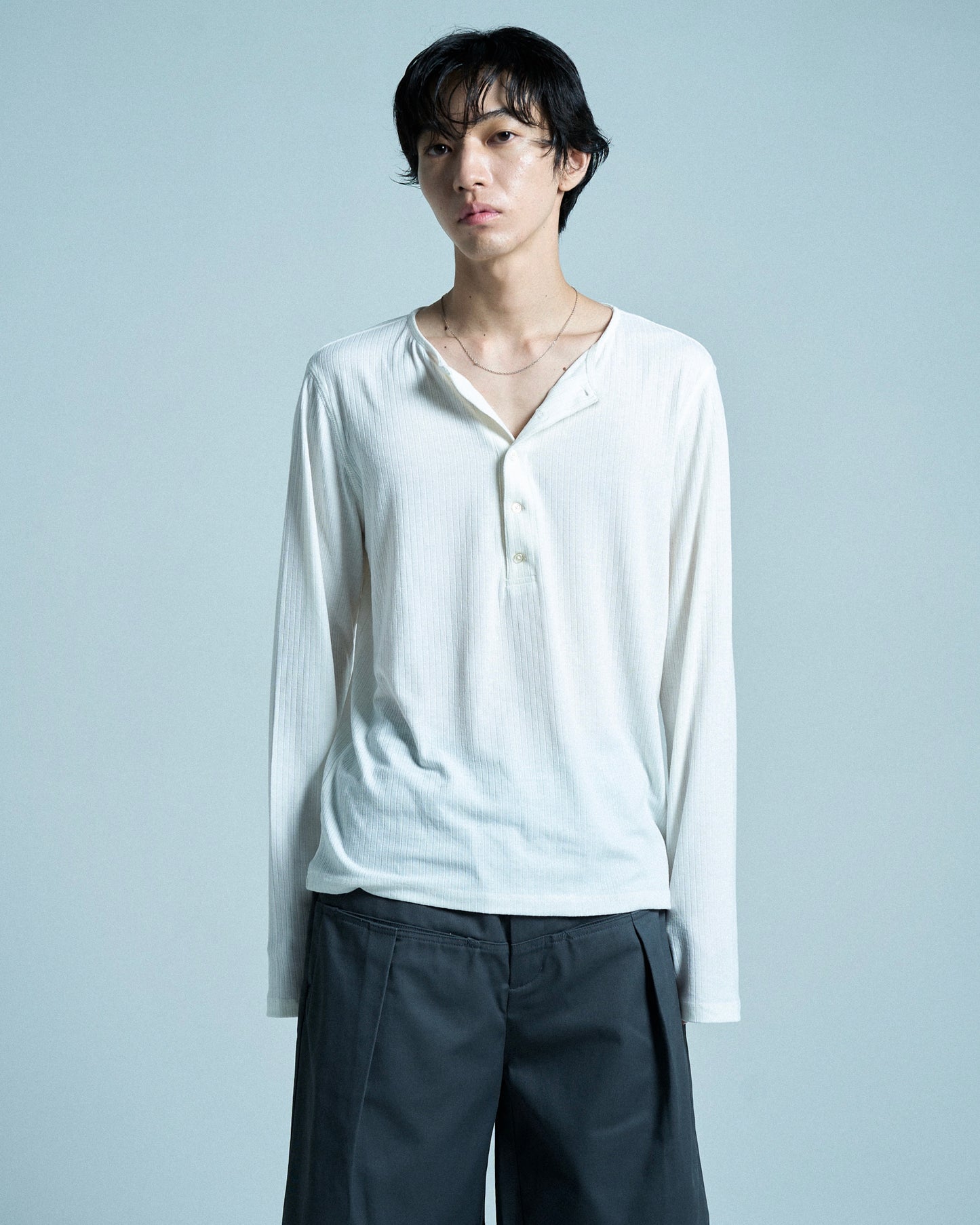 RIB HENLEY NECK L/S TEE