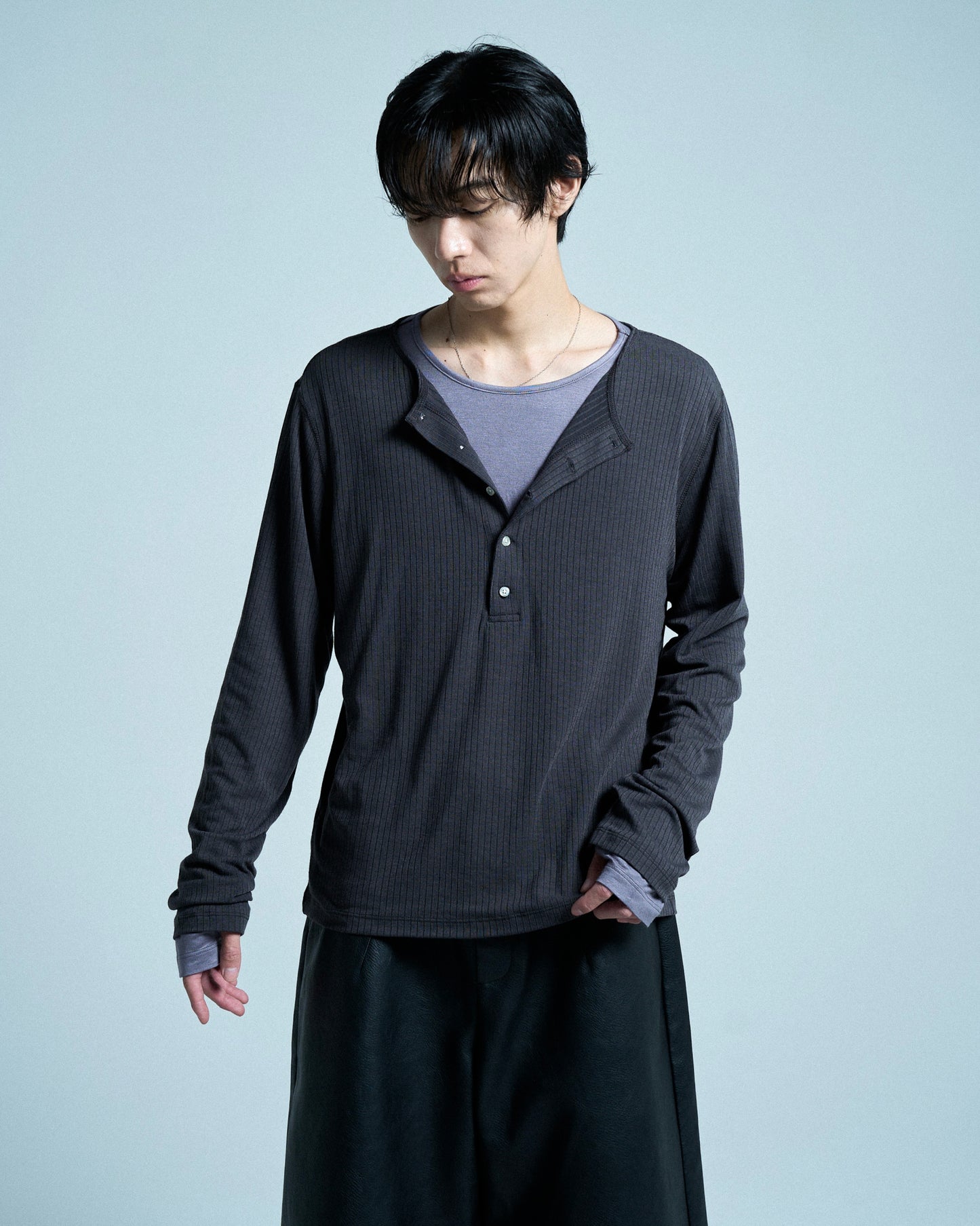 RIB HENLEY NECK L/S TEE