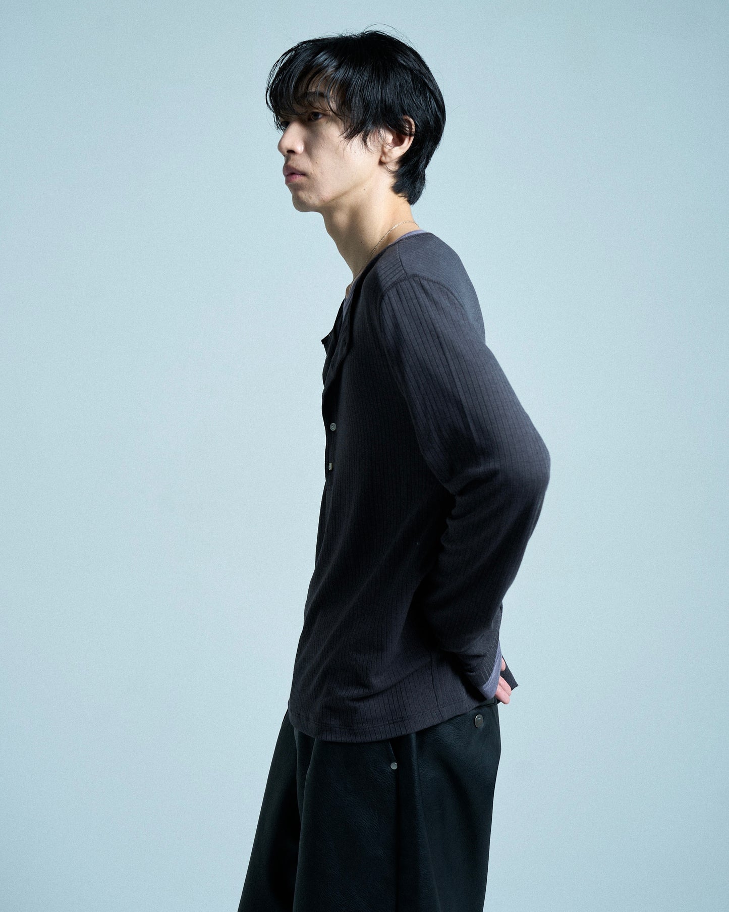 RIB HENLEY NECK L/S TEE