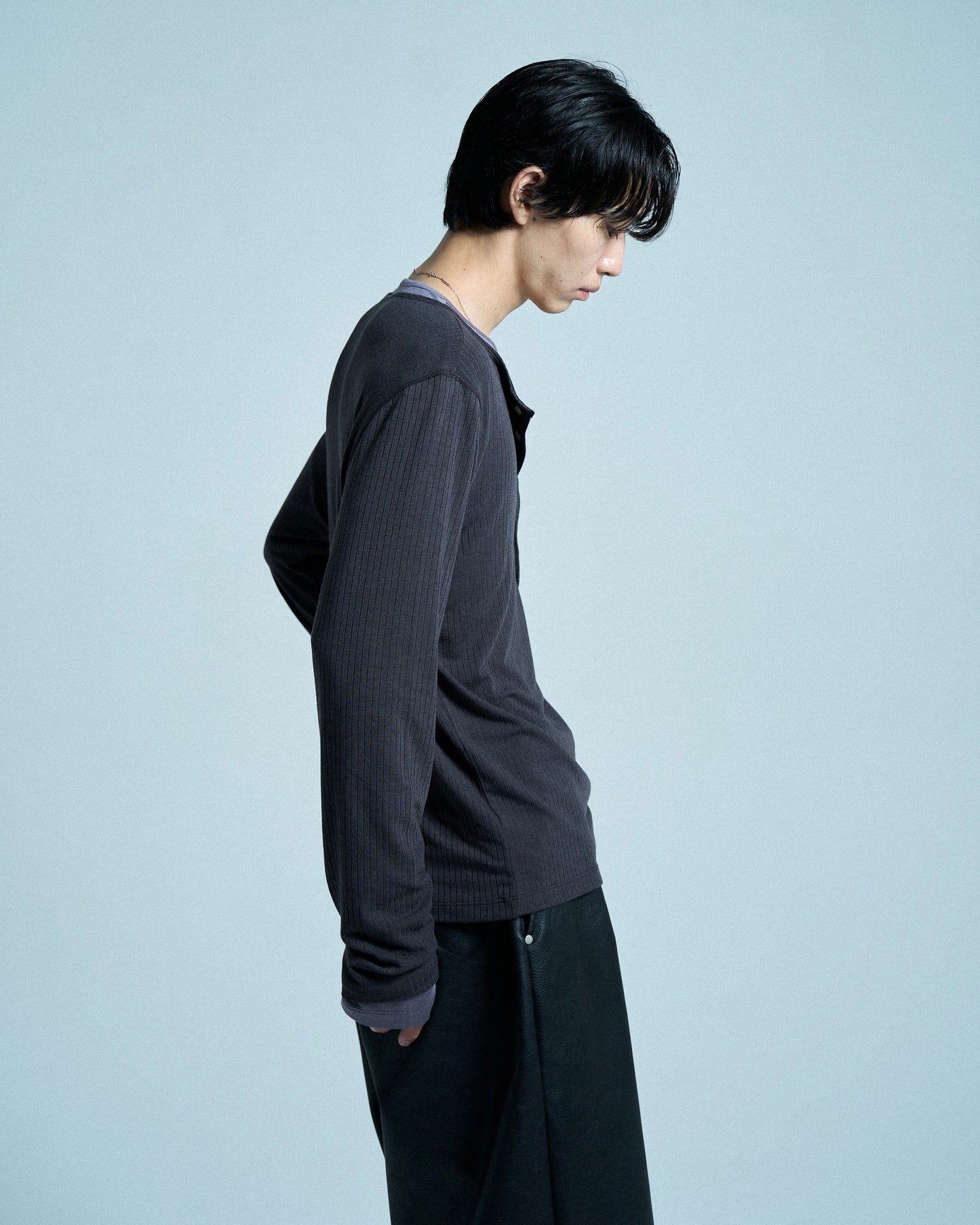 RIB HENLEY NECK L/S TEE