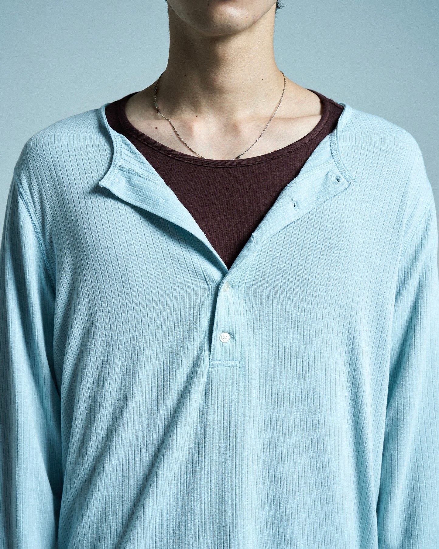 RIB HENLEY NECK L/S TEE