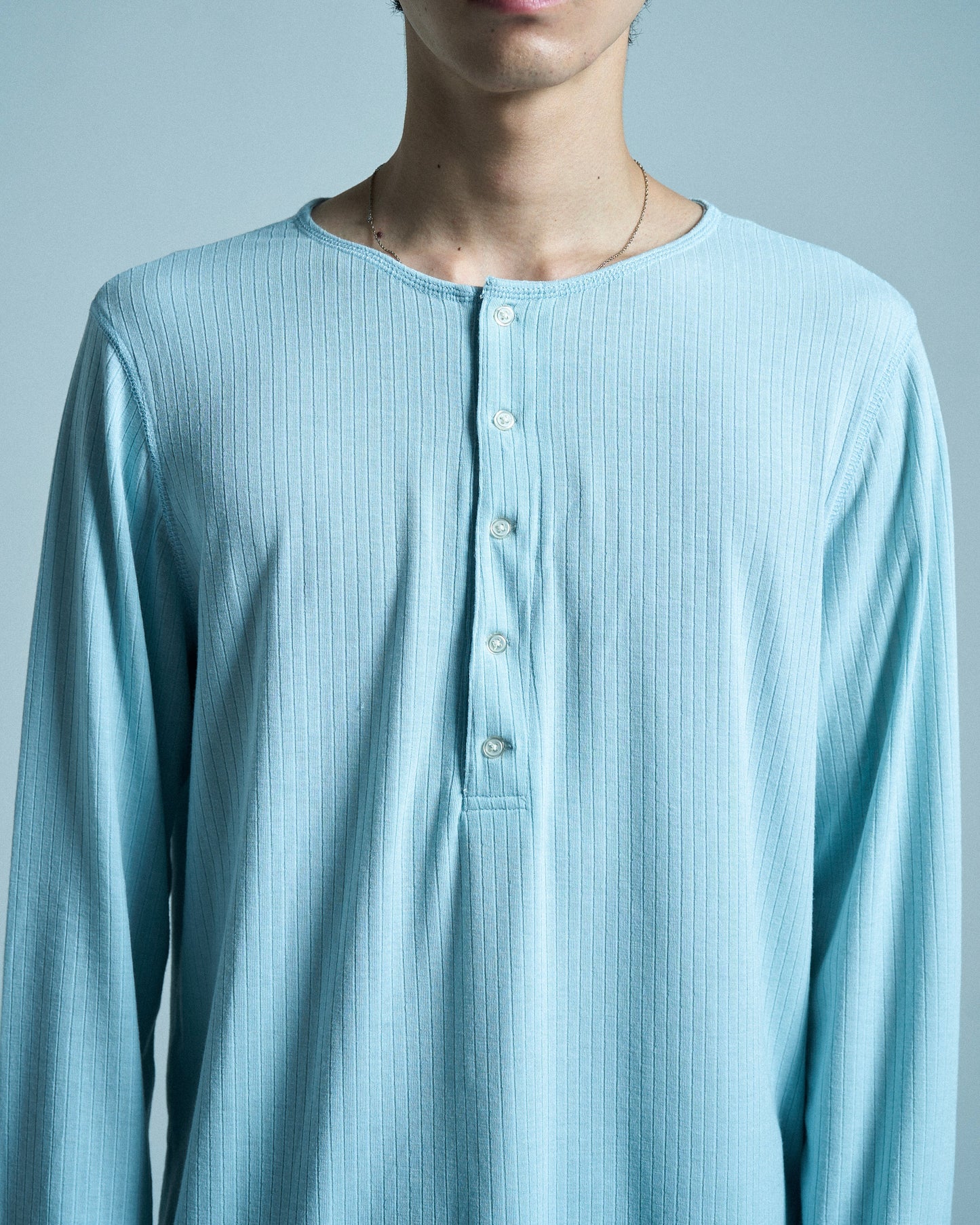 RIB HENLEY NECK L/S TEE