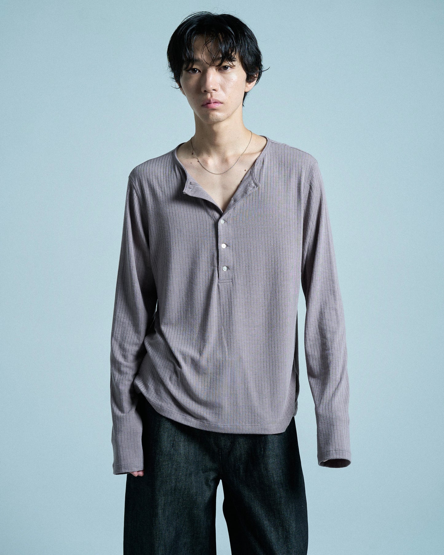 RIB HENLEY NECK L/S TEE