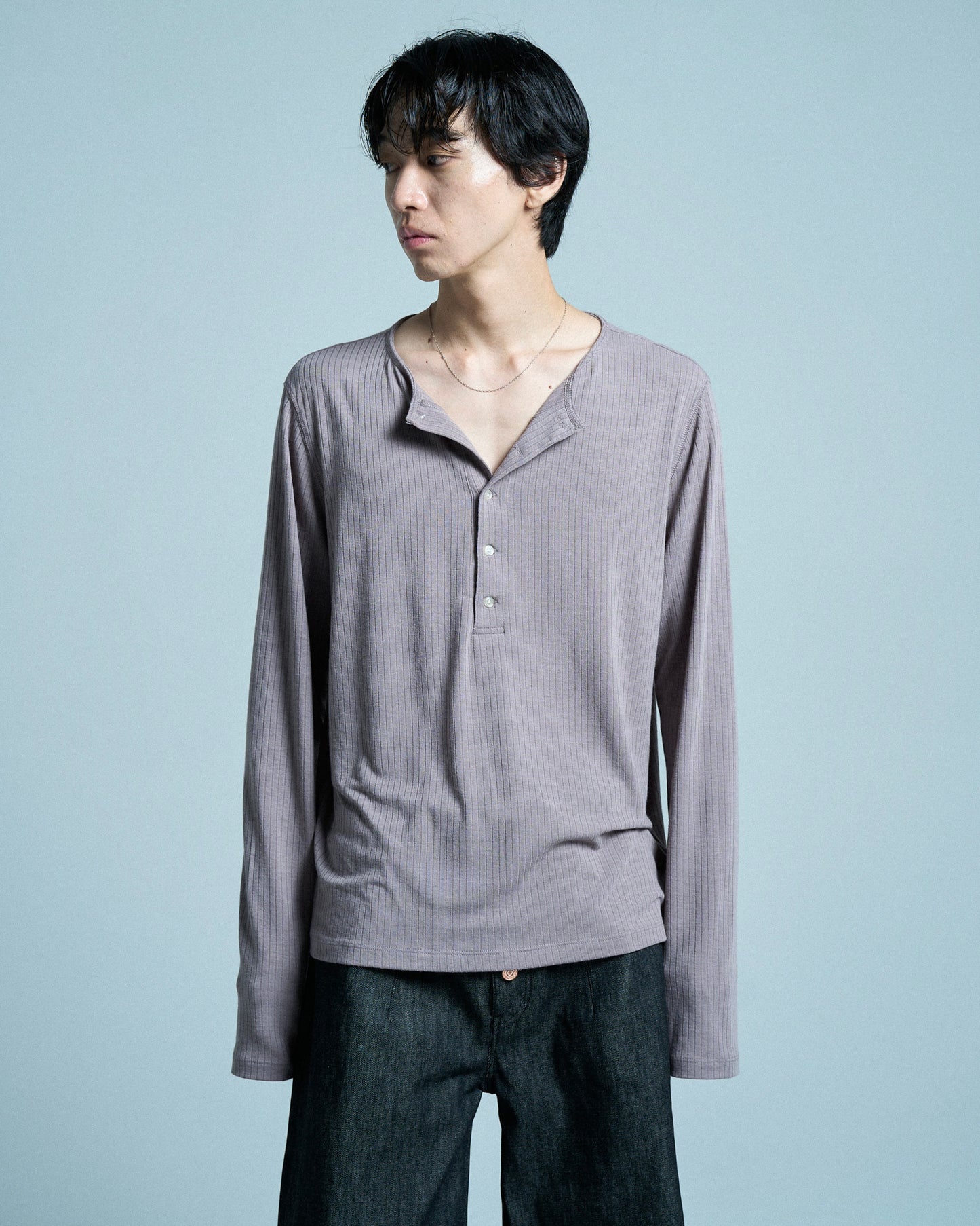 RIB HENLEY NECK L/S TEE
