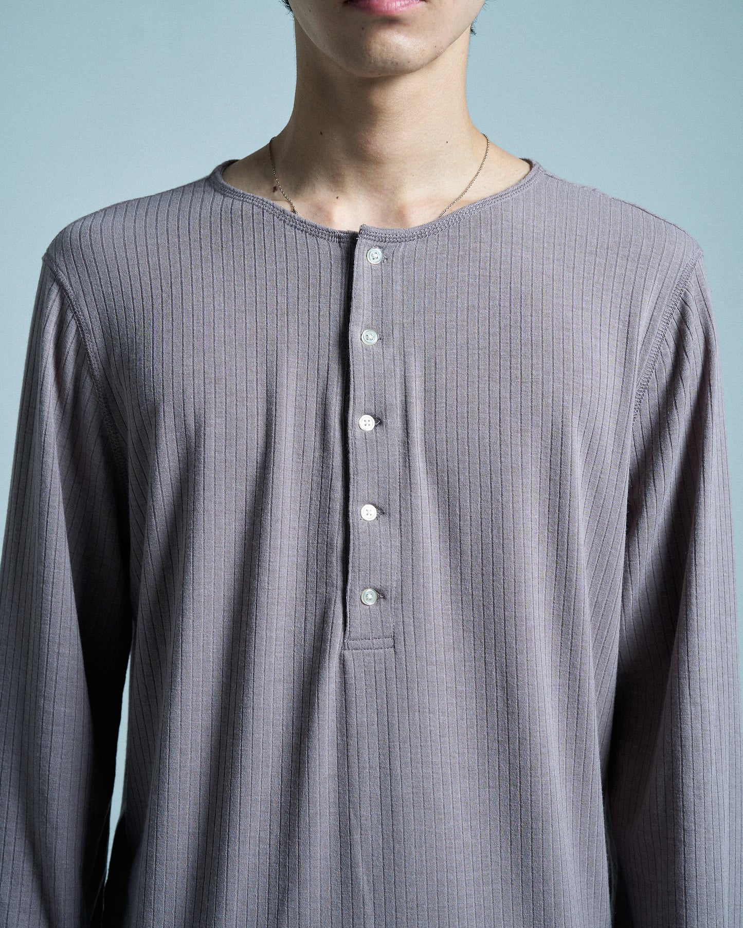 RIB HENLEY NECK L/S TEE