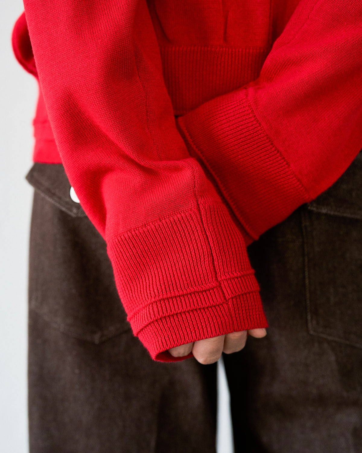 DOUBLE LAYERED V-NECK SWEATER