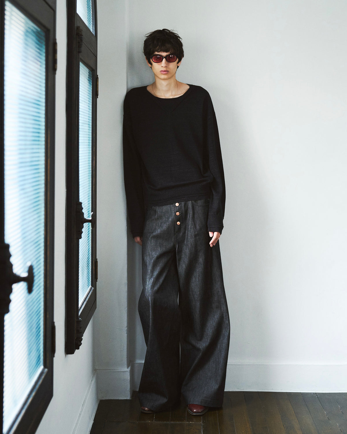 DOUBLE LAYERED V-NECK SWEATER