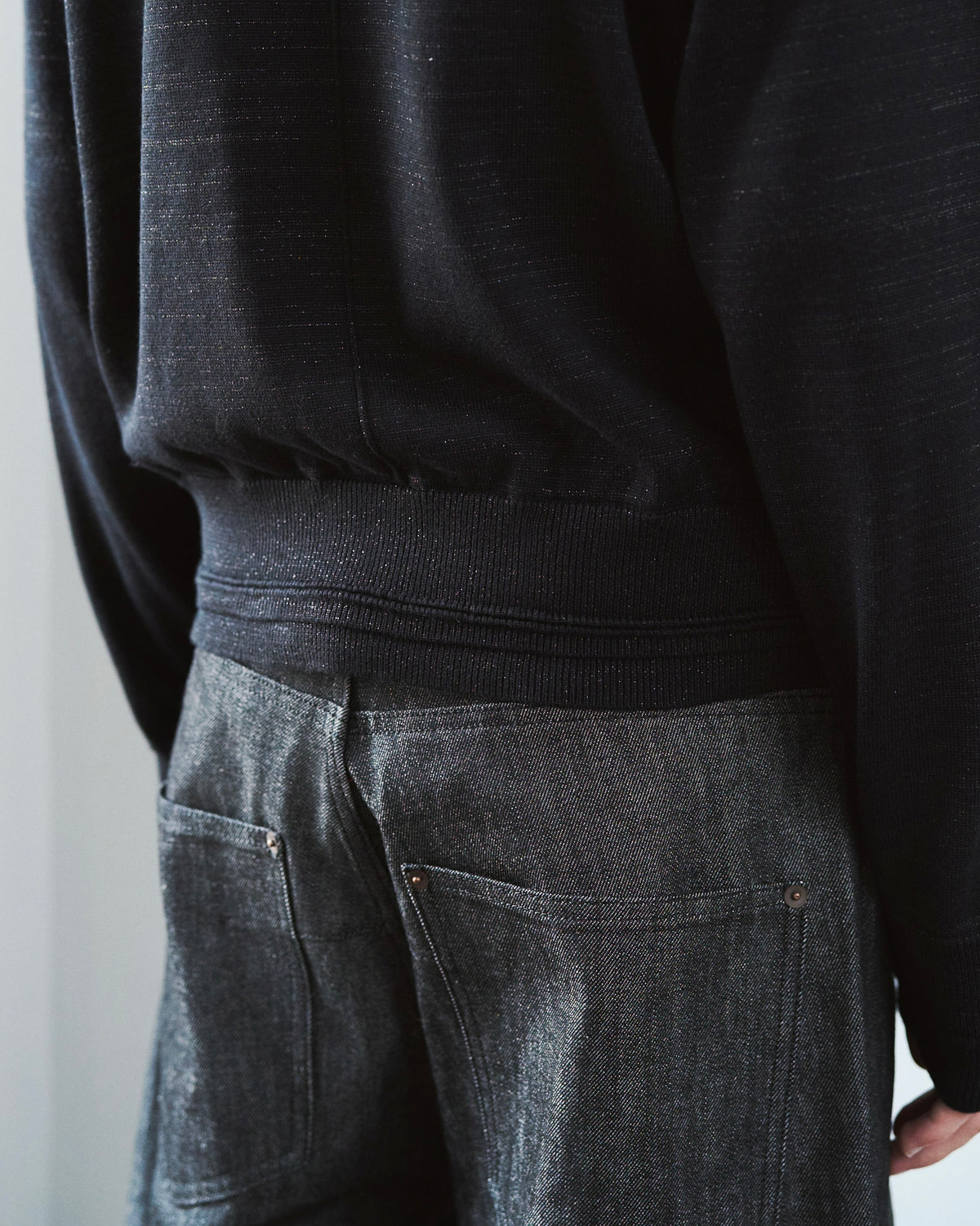 DOUBLE LAYERED V-NECK SWEATER