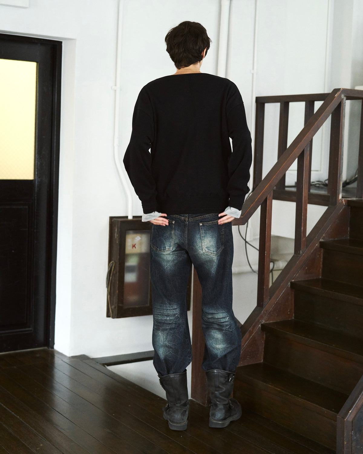 DOUBLE LAYERED V-NECK SWEATER