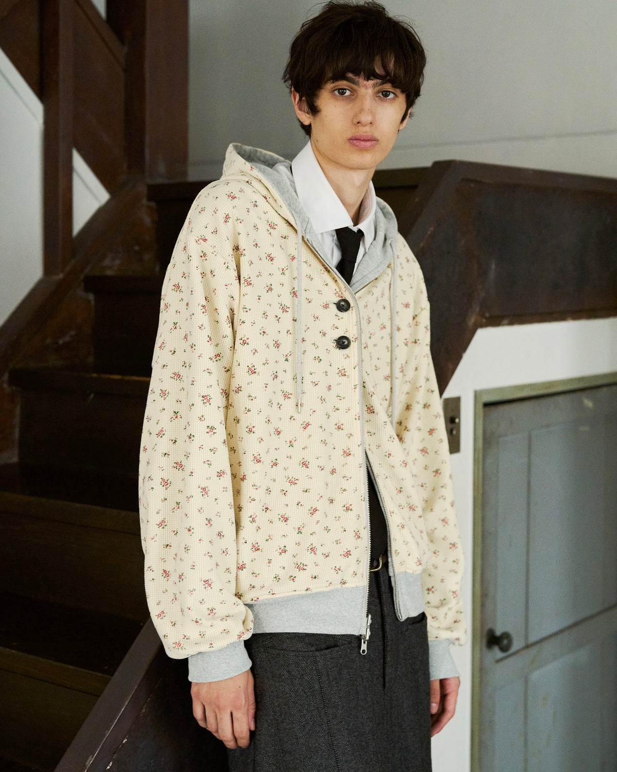 REVERSIBLE FLOWER THERMAL HOODIE