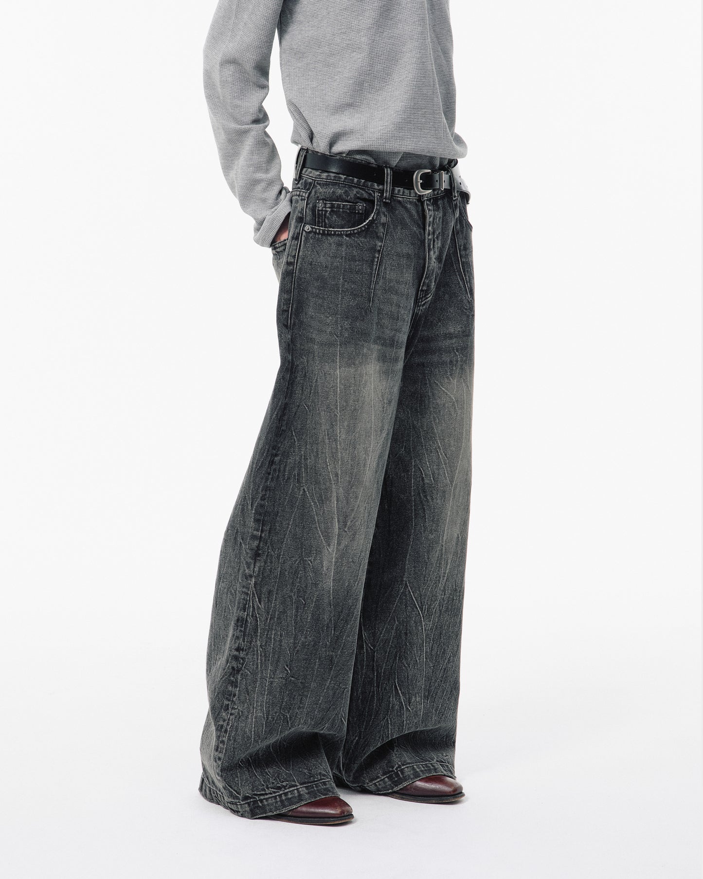 CRACKED CHEMICAL-WASHED WIDE BAGGY JEANS