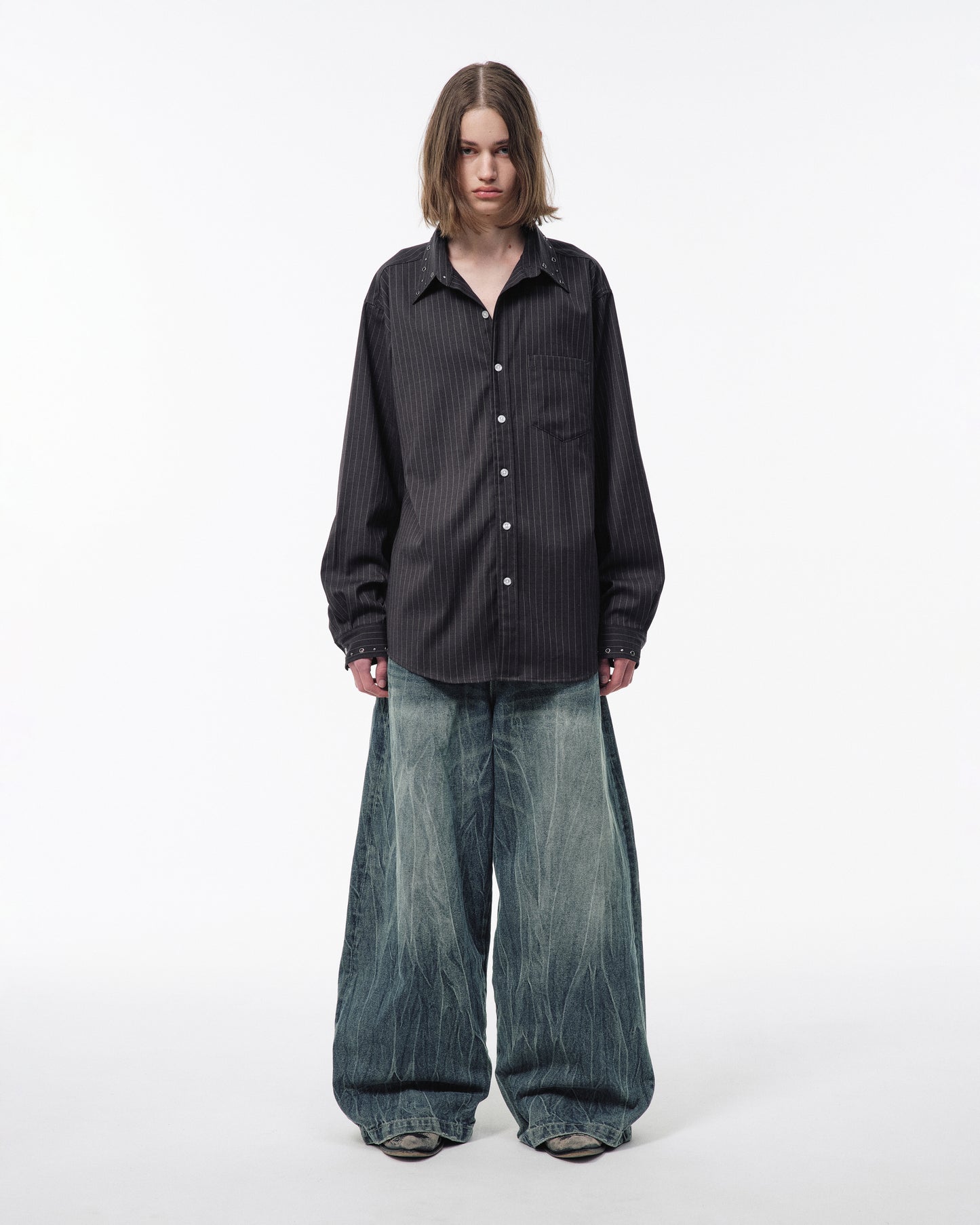 CRACKED CHEMICAL-WASHED WIDE BAGGY JEANS