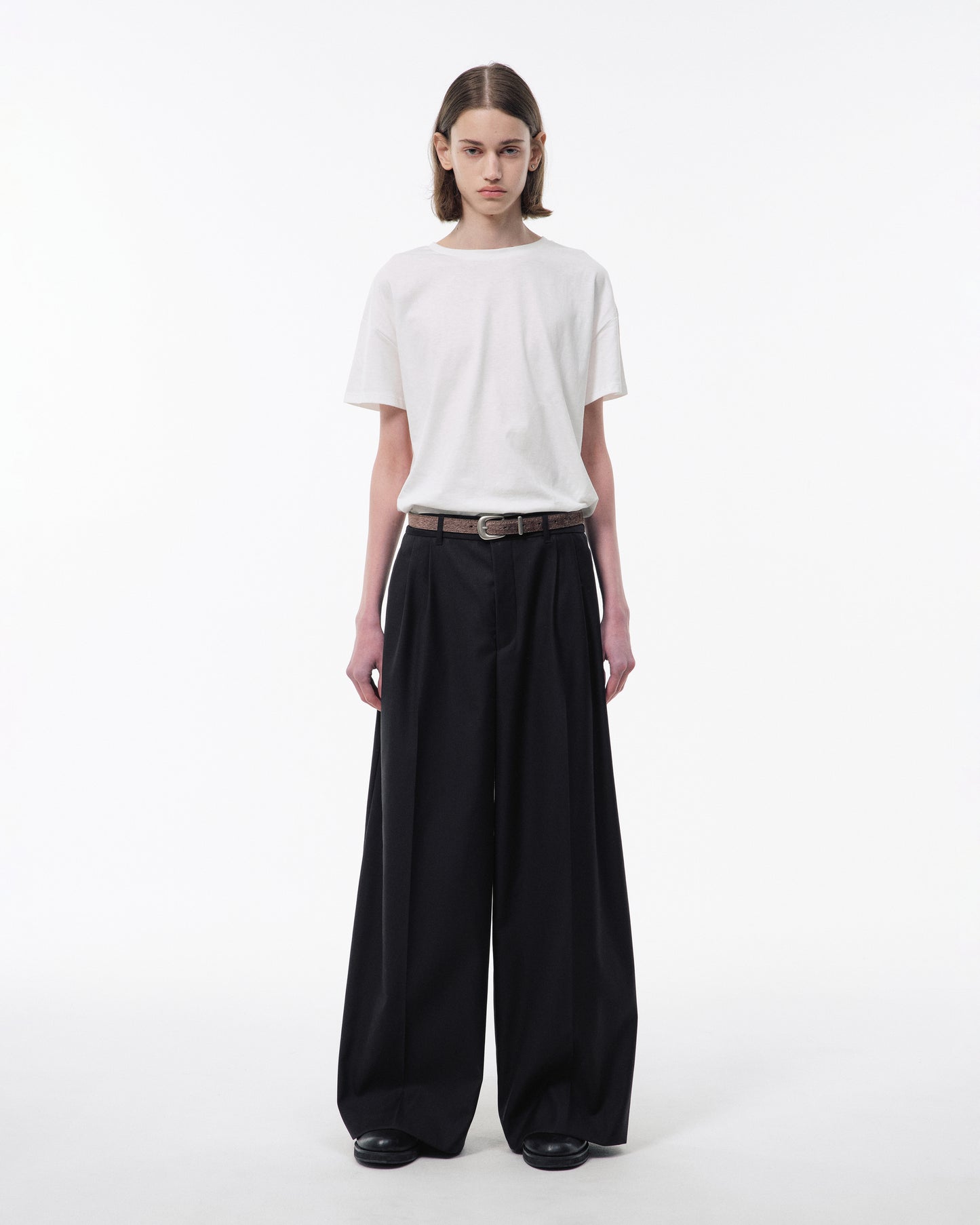 3 TUCK WIDE BAGGY SLACKS