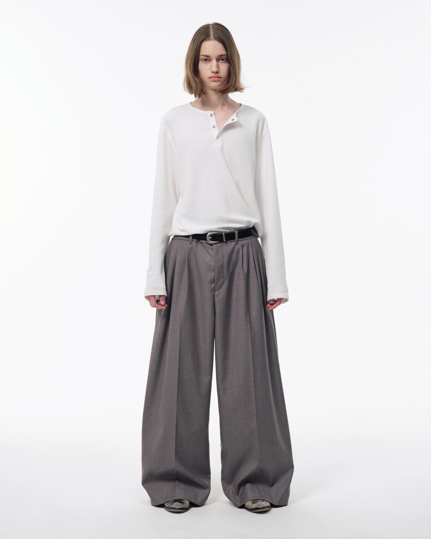 3 TUCK WIDE BAGGY SLACKS